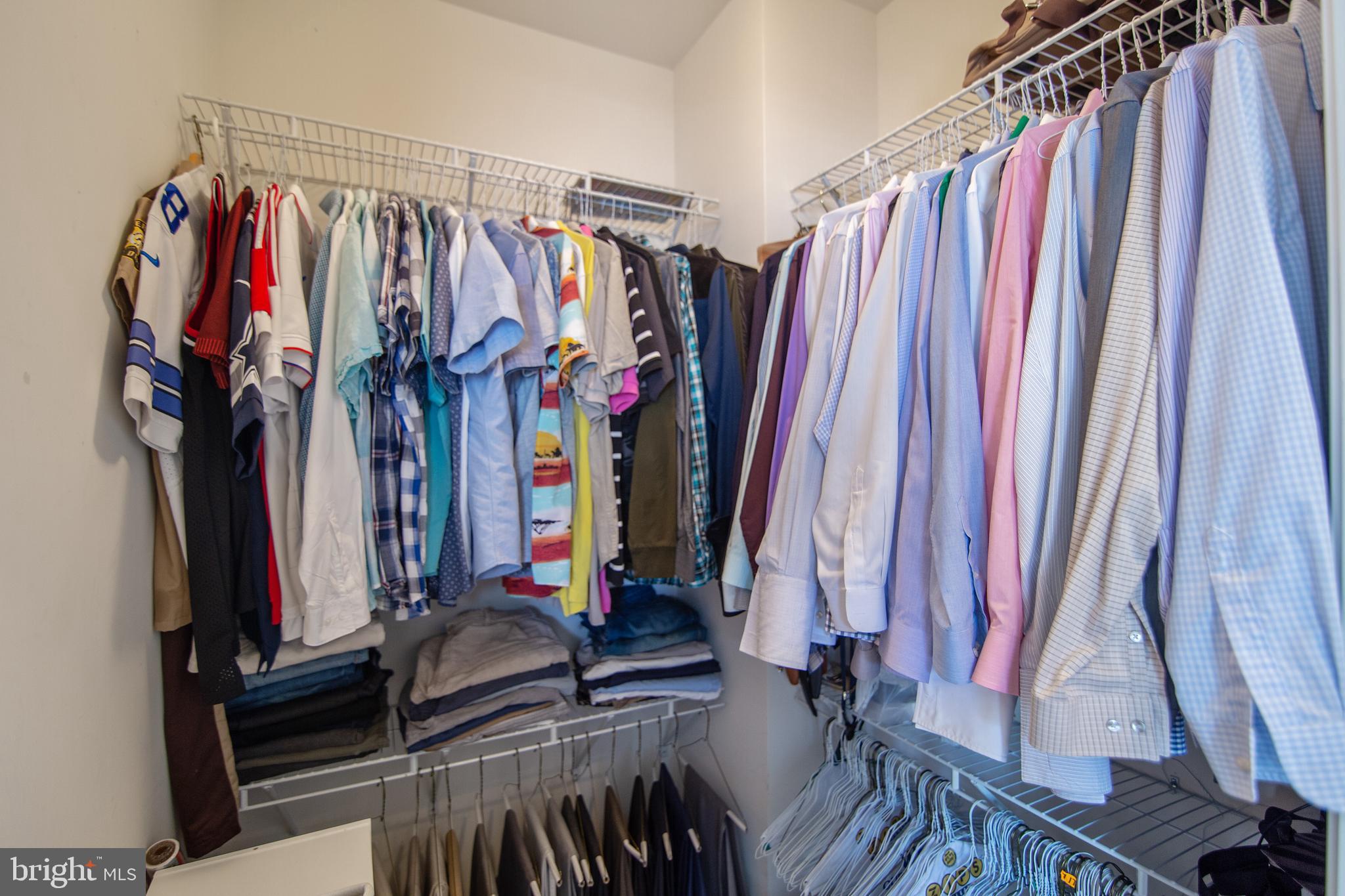 ELKRIDGE CROSSING - Residential