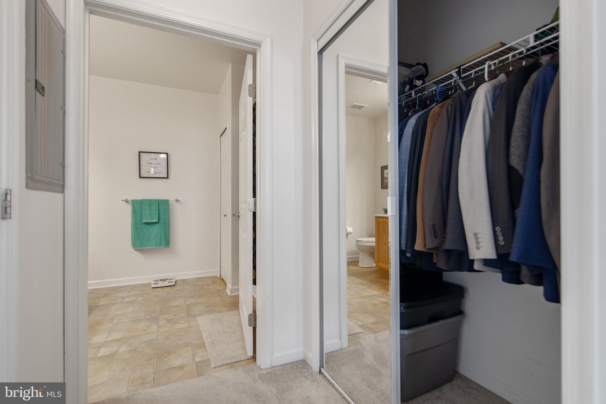 ELKRIDGE CROSSING - Residential