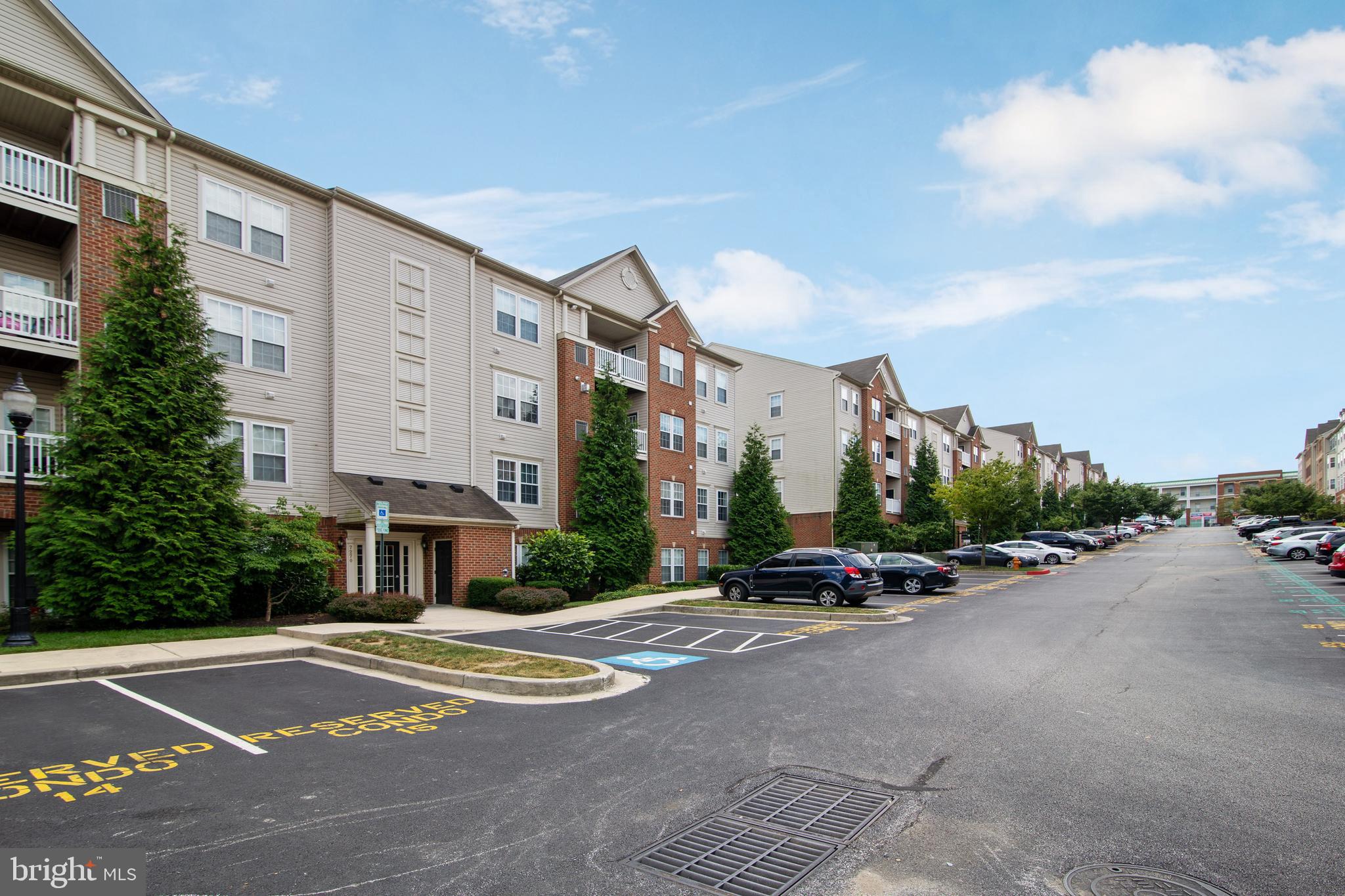 ELKRIDGE CROSSING - Residential