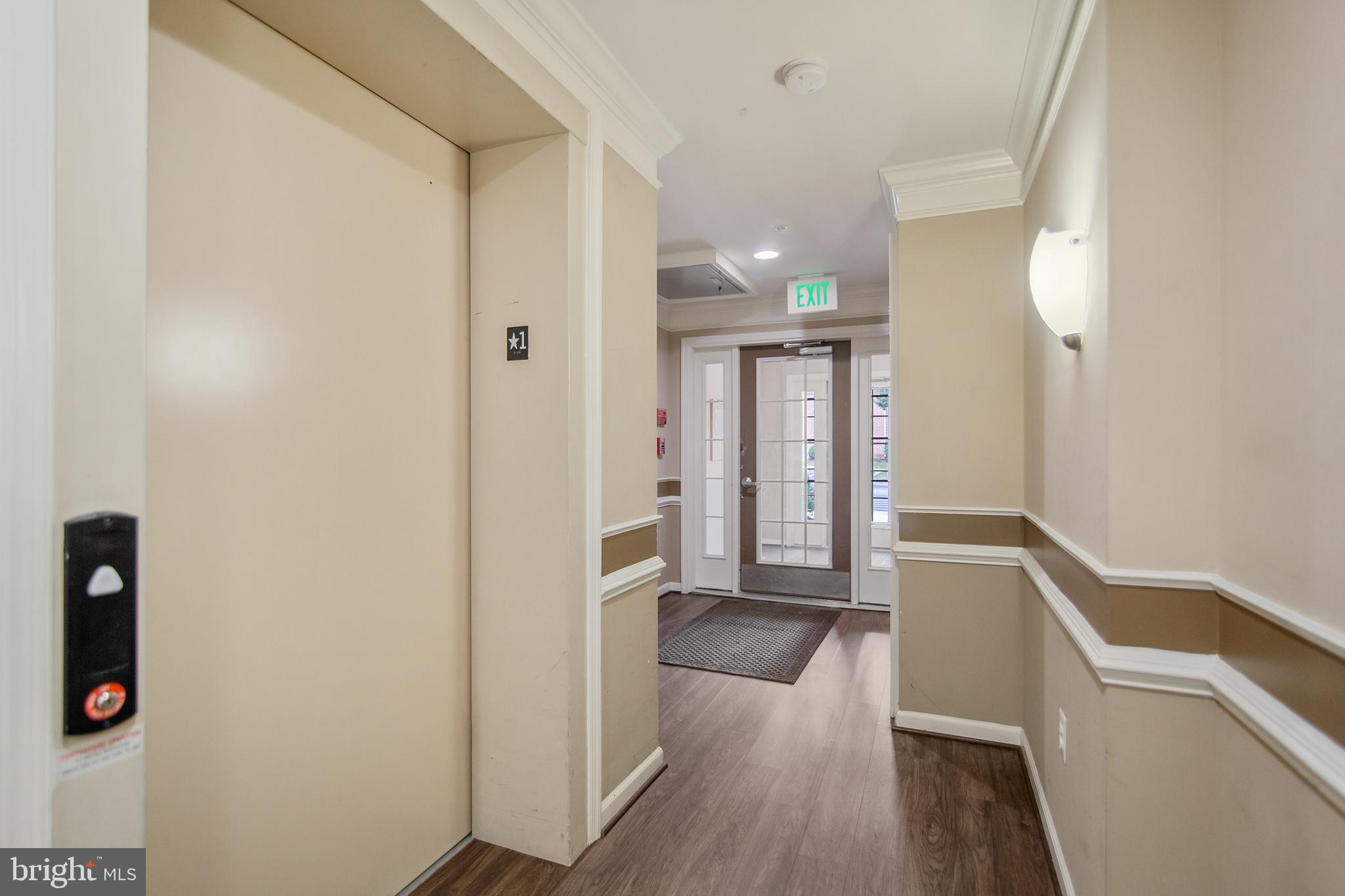 ELKRIDGE CROSSING - Residential