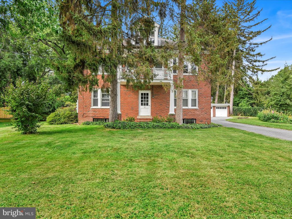 Photo of 15 E Roseville Road, LANCASTER, PA 17601 (MLS # PALA2076468)