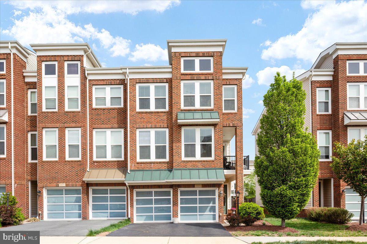 BRAMBLETON - Residential