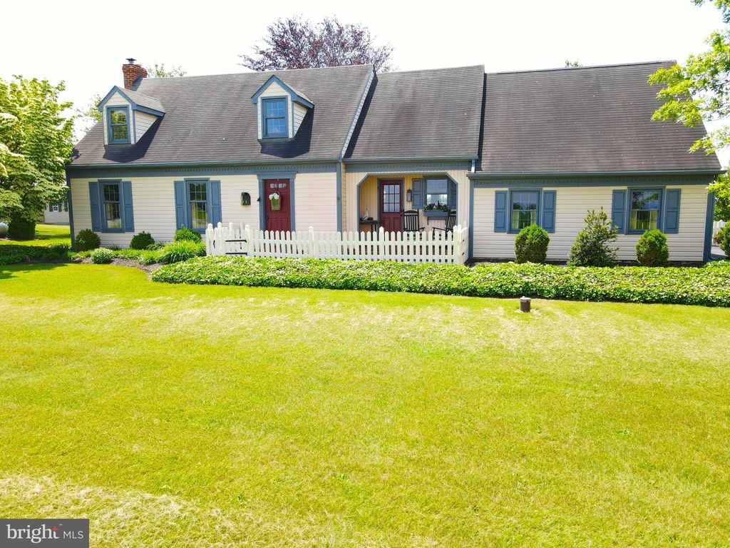 Photo of 2569 White Oak Road, STRASBURG, PA 17579 (MLS # PALA2071546)