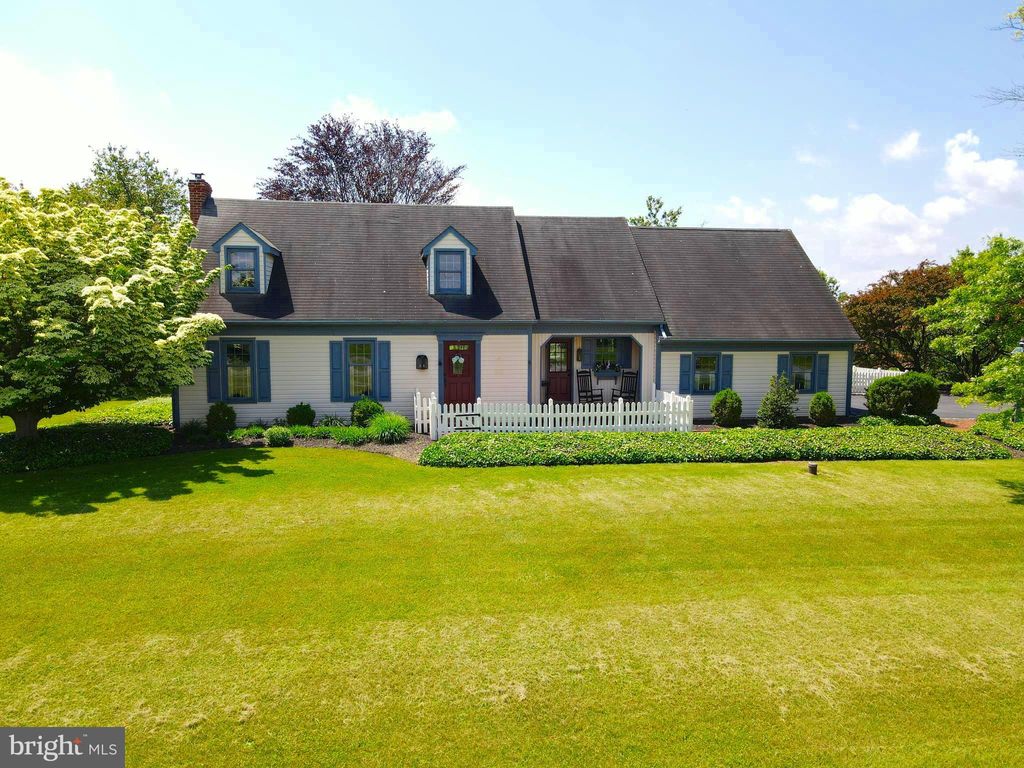 Photo of 2569 White Oak Road, STRASBURG, PA 17579 (MLS # PALA2071546)