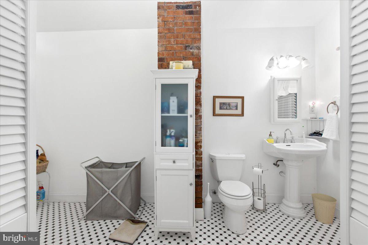 MANHATTAN BEACH - Residential