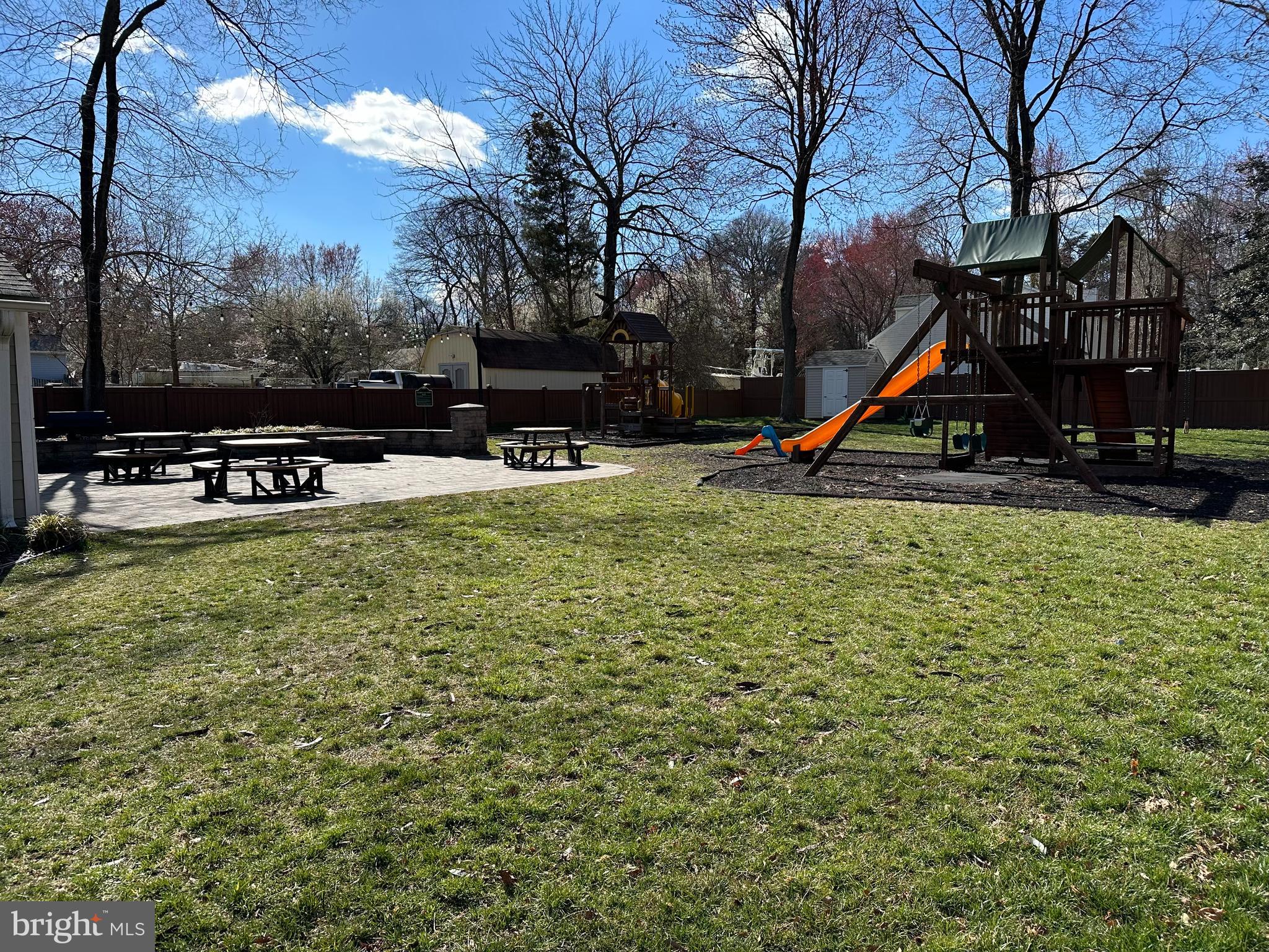 MANHATTAN BEACH - Residential