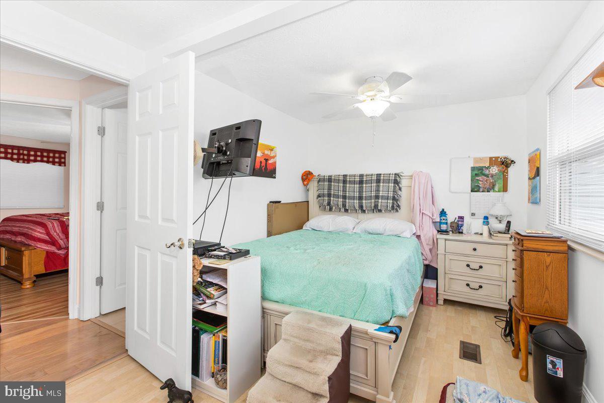 MANHATTAN BEACH - Residential