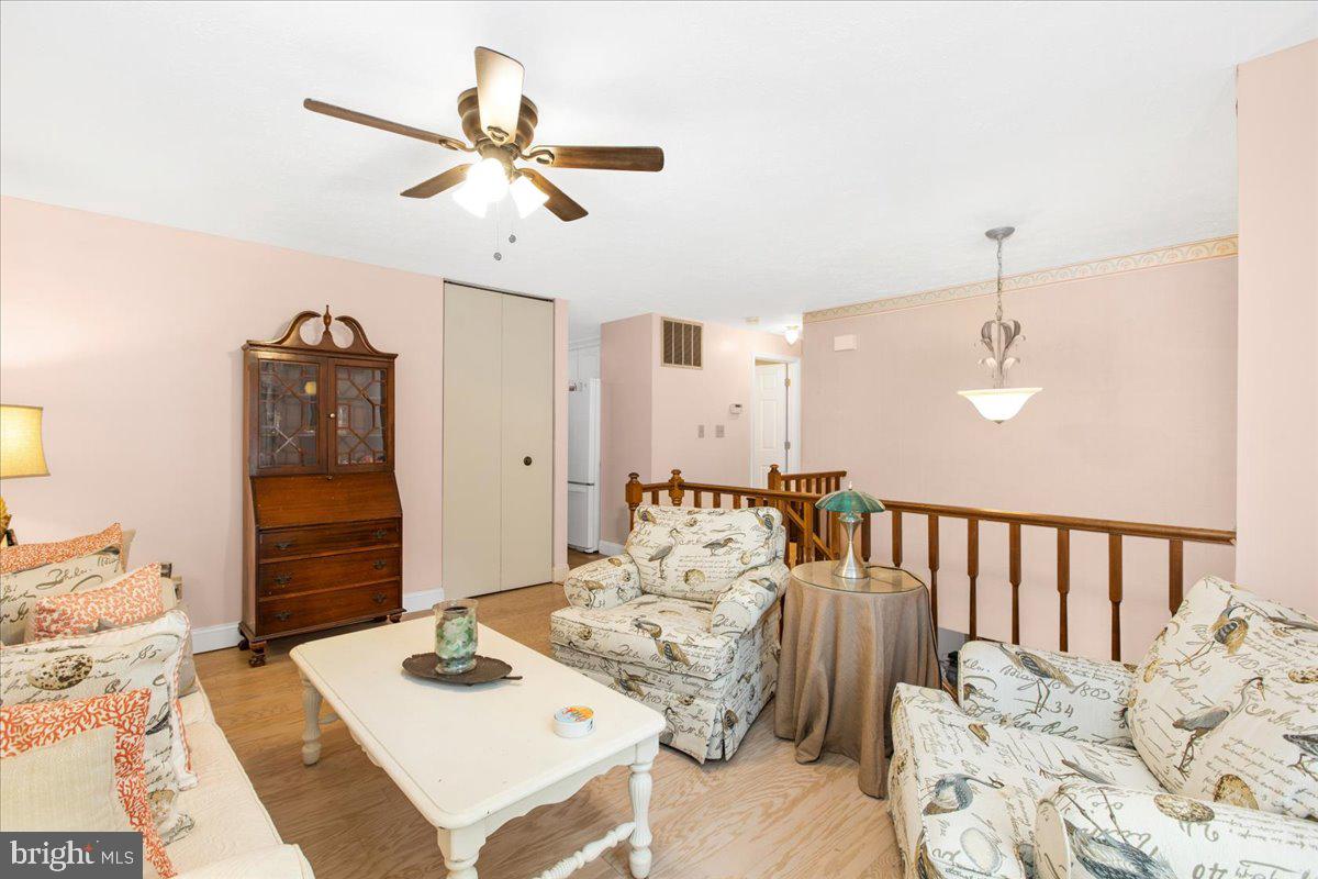 MANHATTAN BEACH - Residential