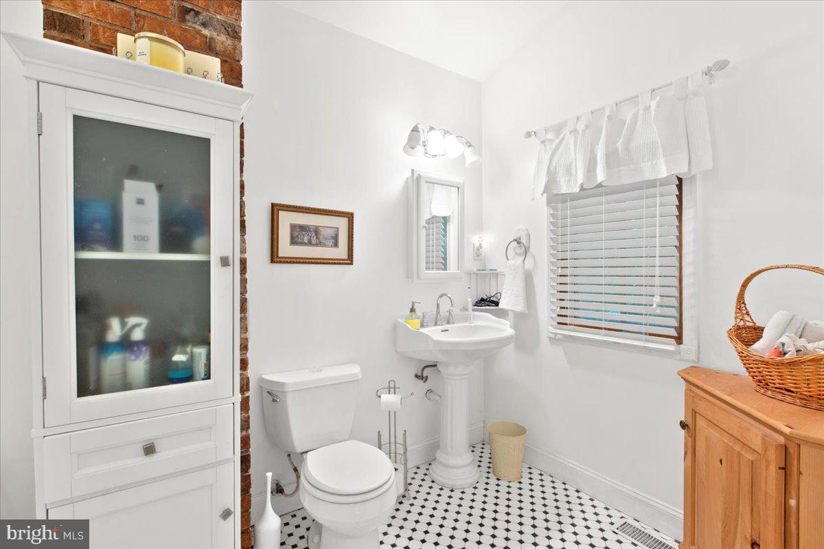 MANHATTAN BEACH - Residential