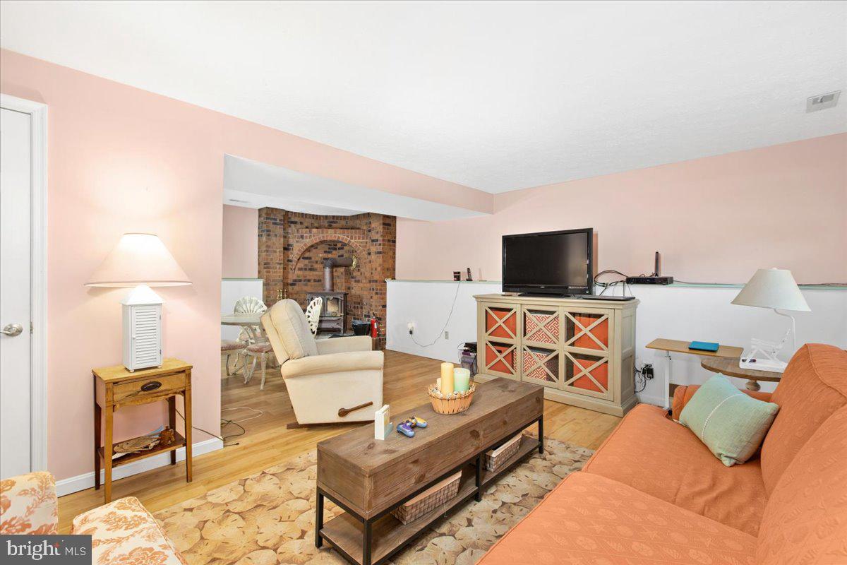 MANHATTAN BEACH - Residential