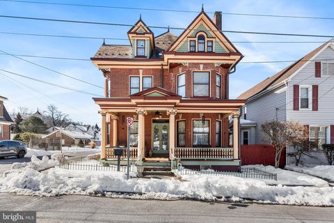 Homes For Sale - 356 First Street<br/> Lehigh County, SLATINGTON, PA 18080