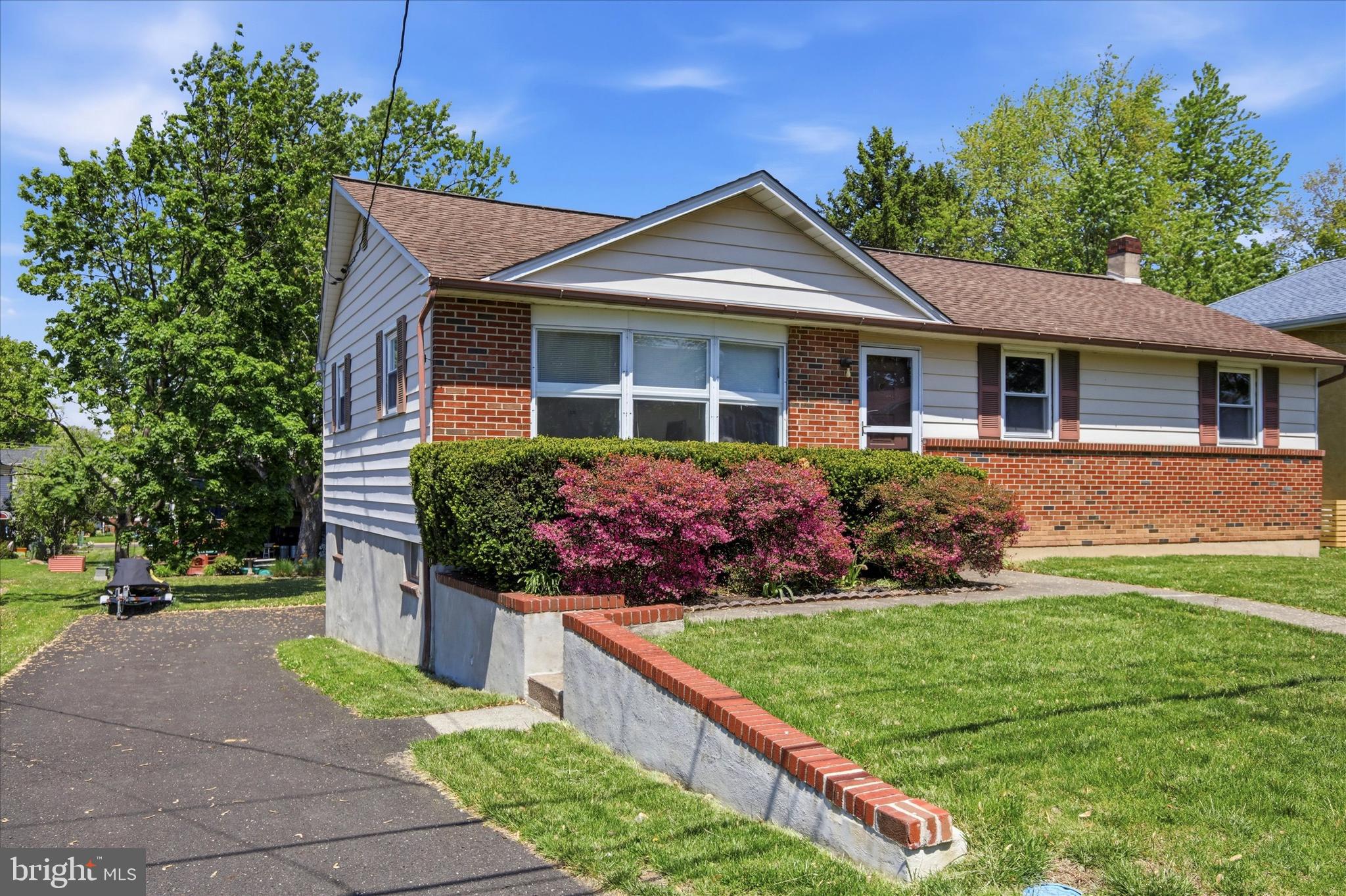 1926 LUKENS AVENUE