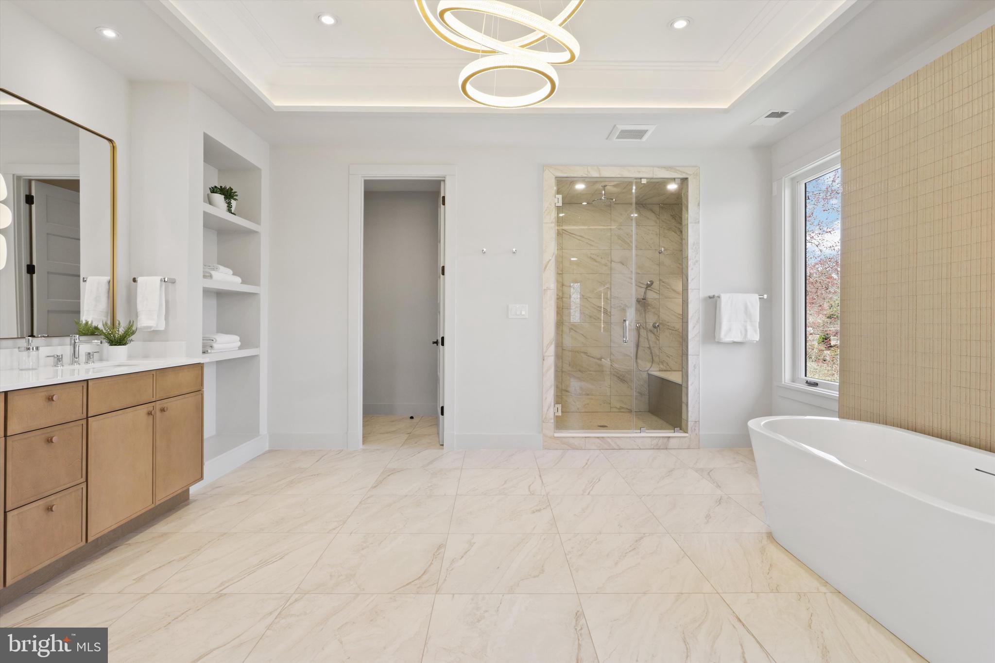 VIENNA WOODS - Residential