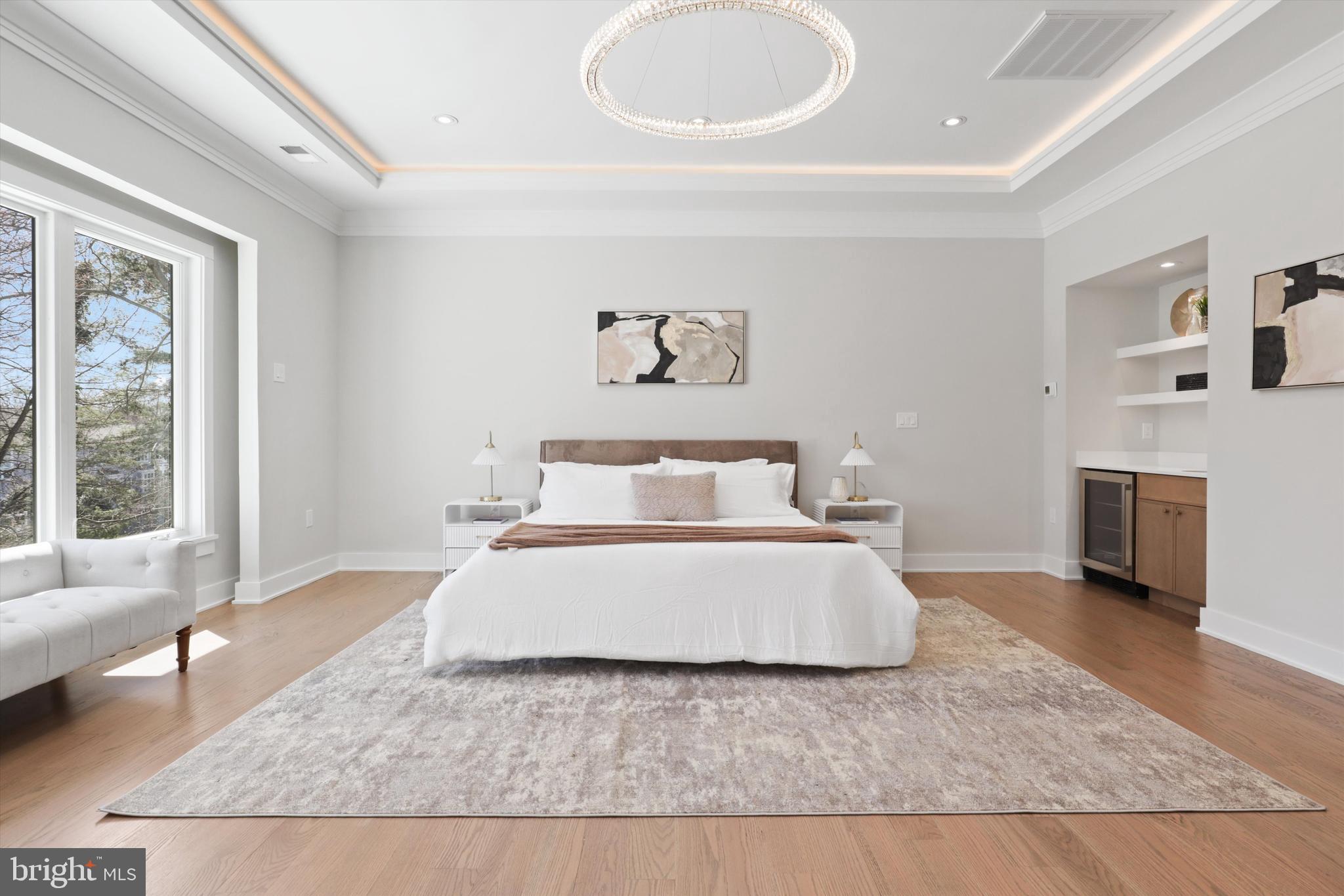 VIENNA WOODS - Residential