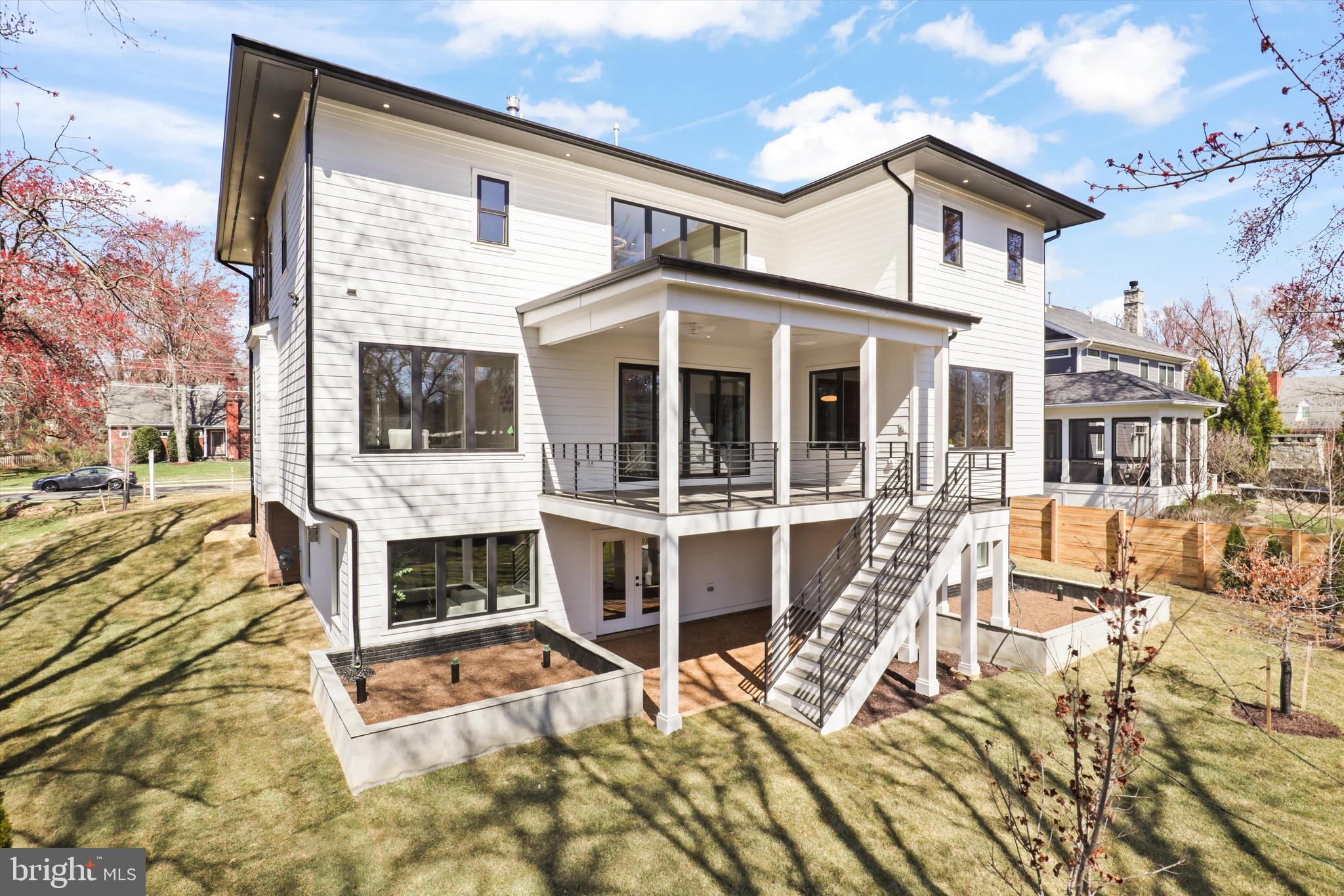 VIENNA WOODS - Residential