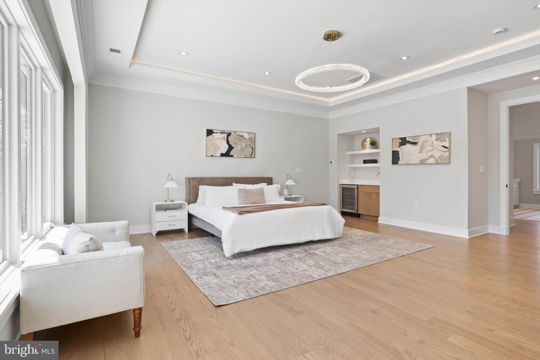 VIENNA WOODS - Residential