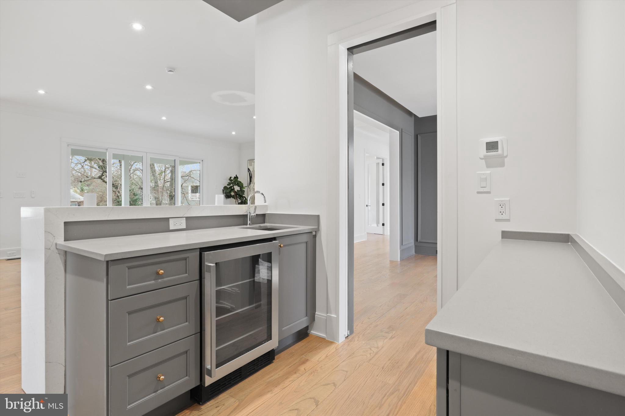 VIENNA WOODS - Residential