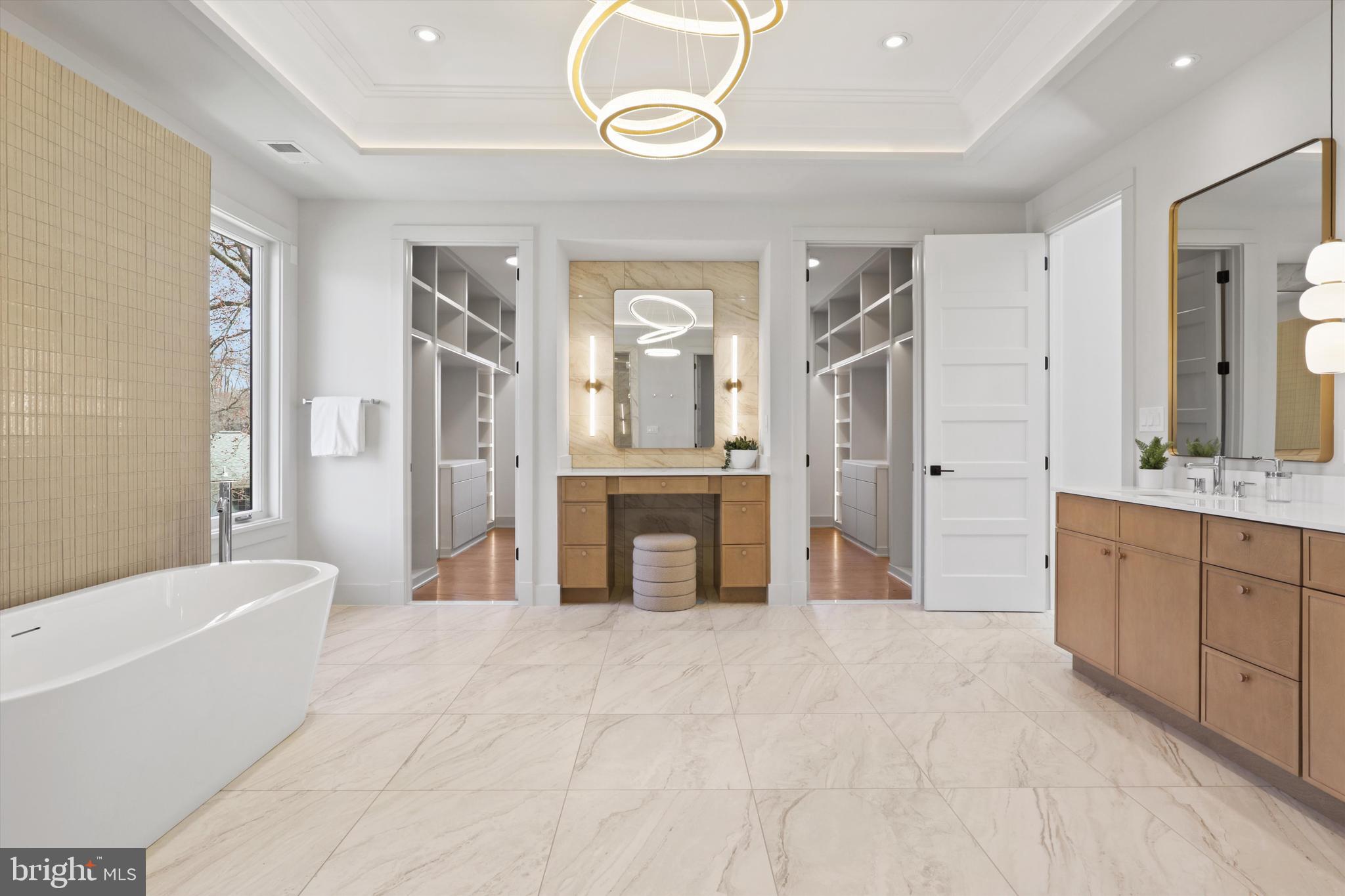 VIENNA WOODS - Residential