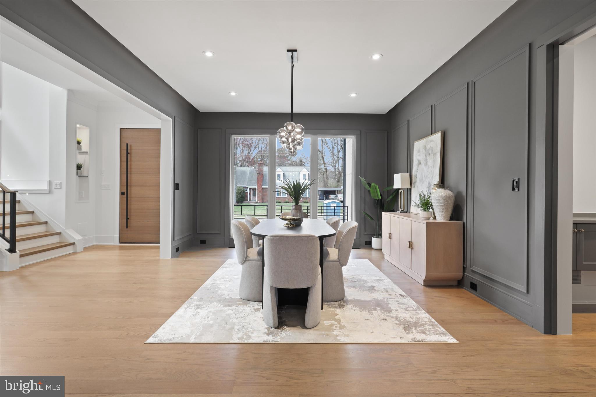 VIENNA WOODS - Residential