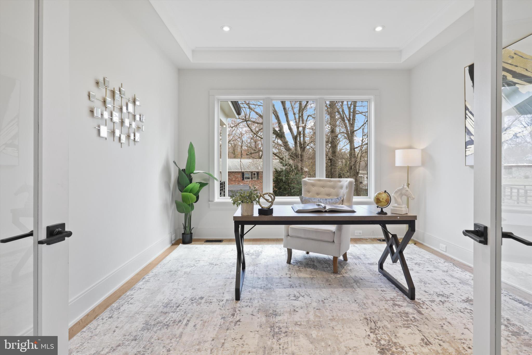 VIENNA WOODS - Residential