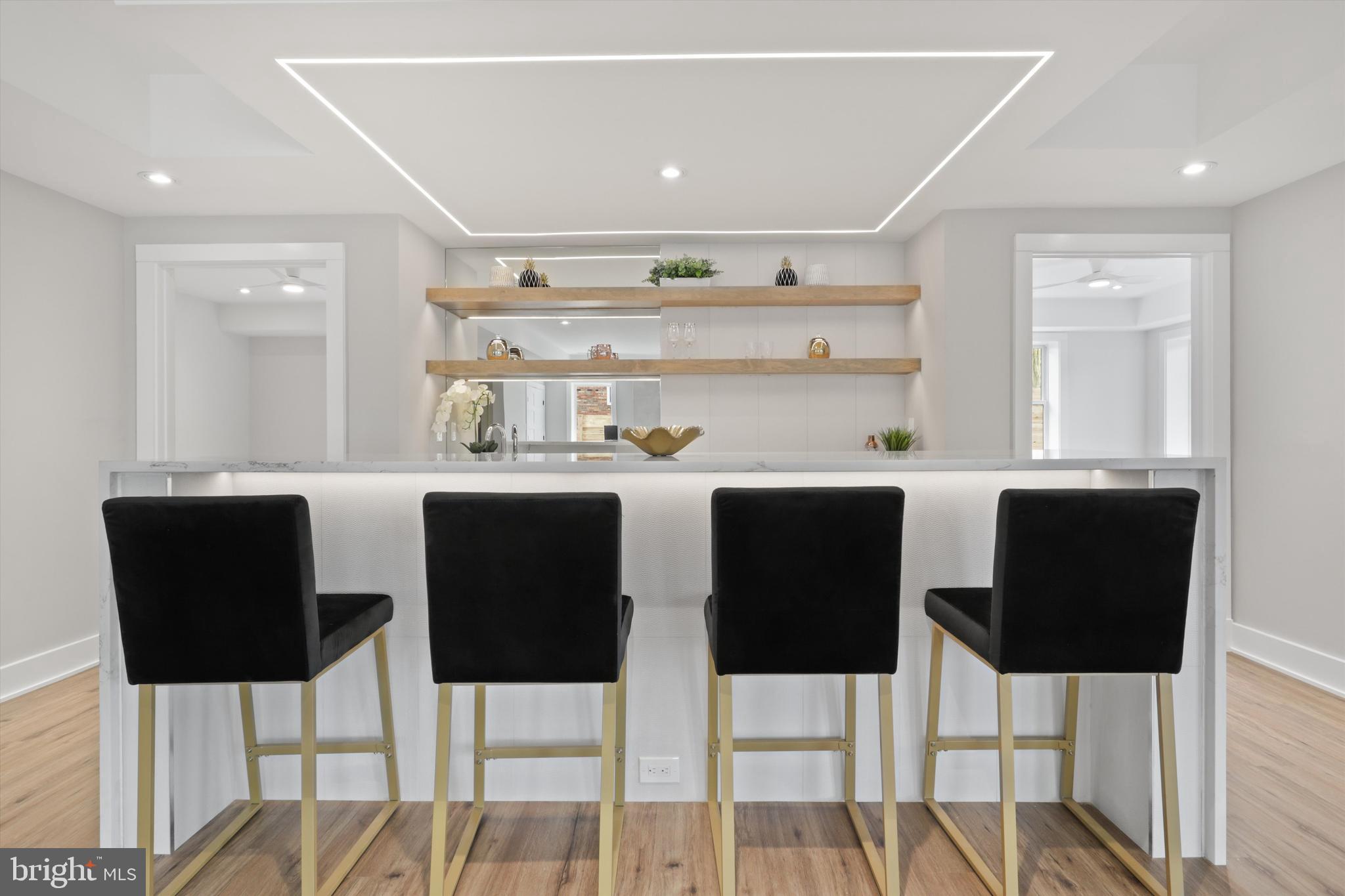 VIENNA WOODS - Residential