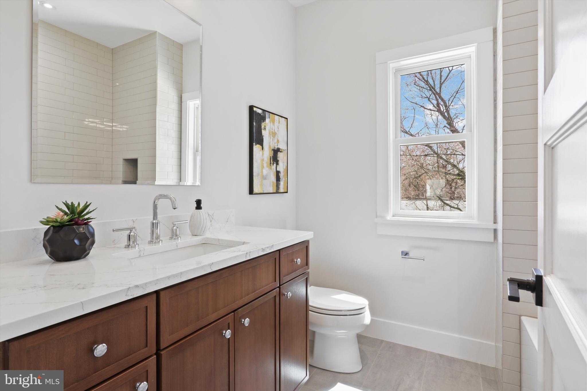 VIENNA WOODS - Residential