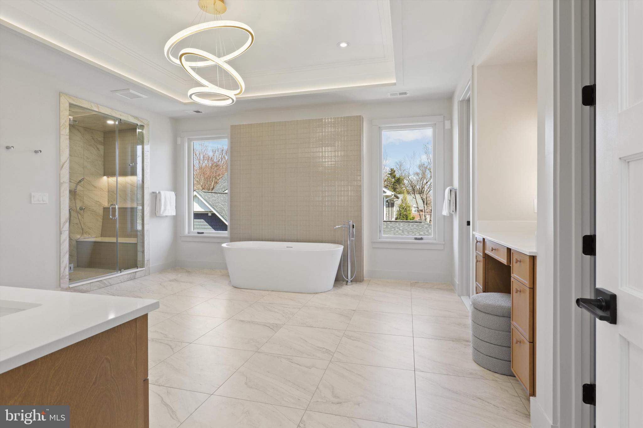 VIENNA WOODS - Residential