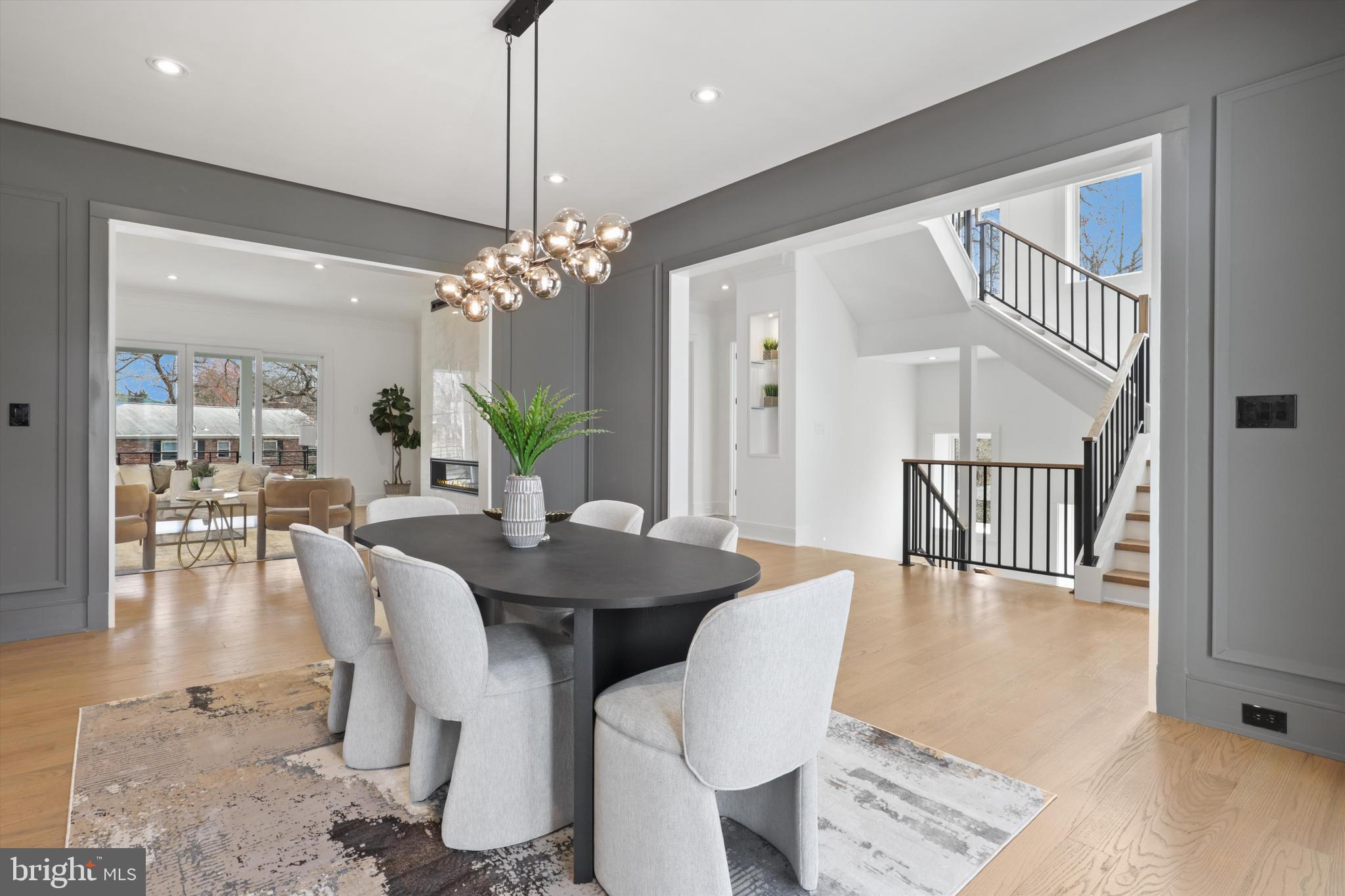 VIENNA WOODS - Residential