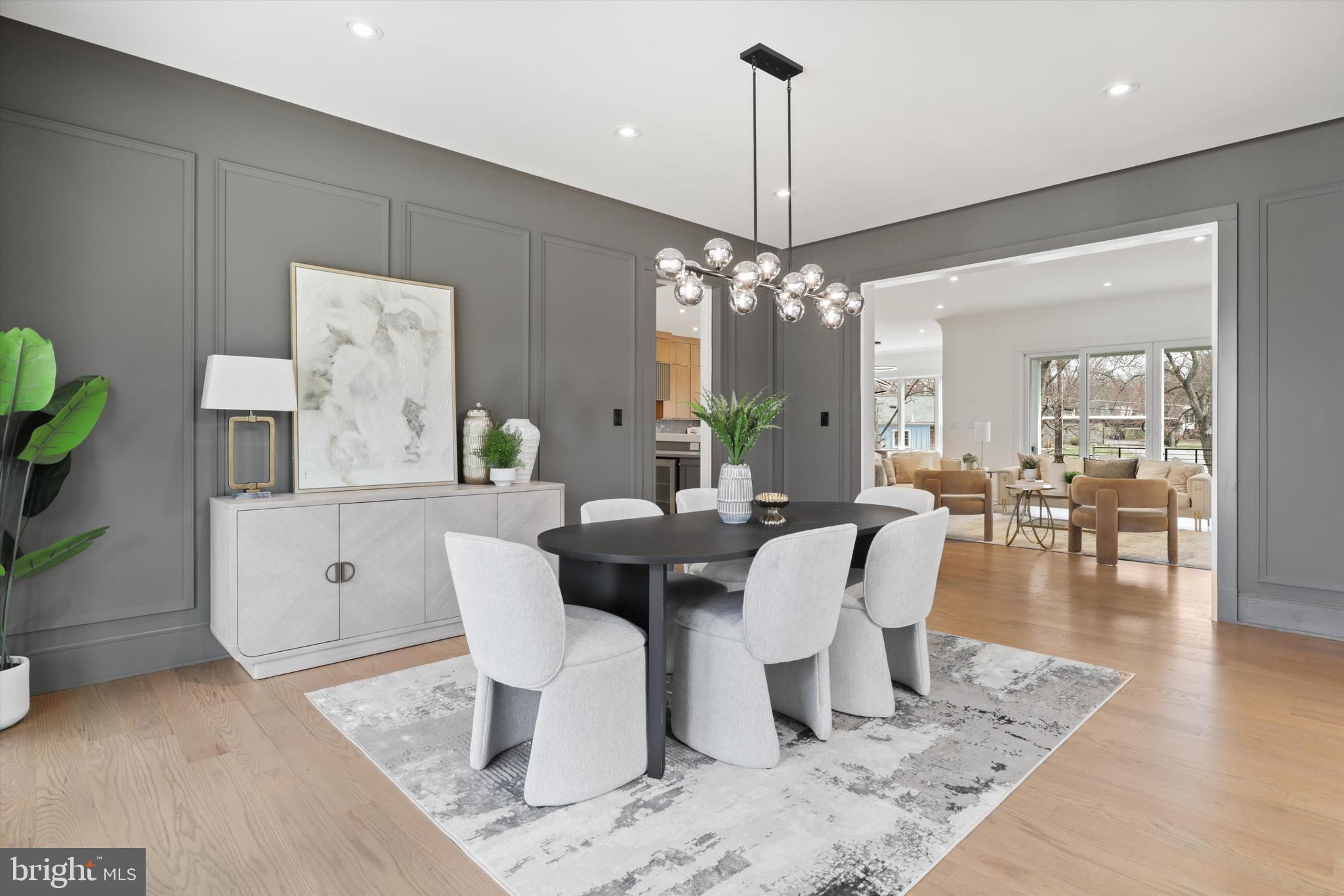 VIENNA WOODS - Residential