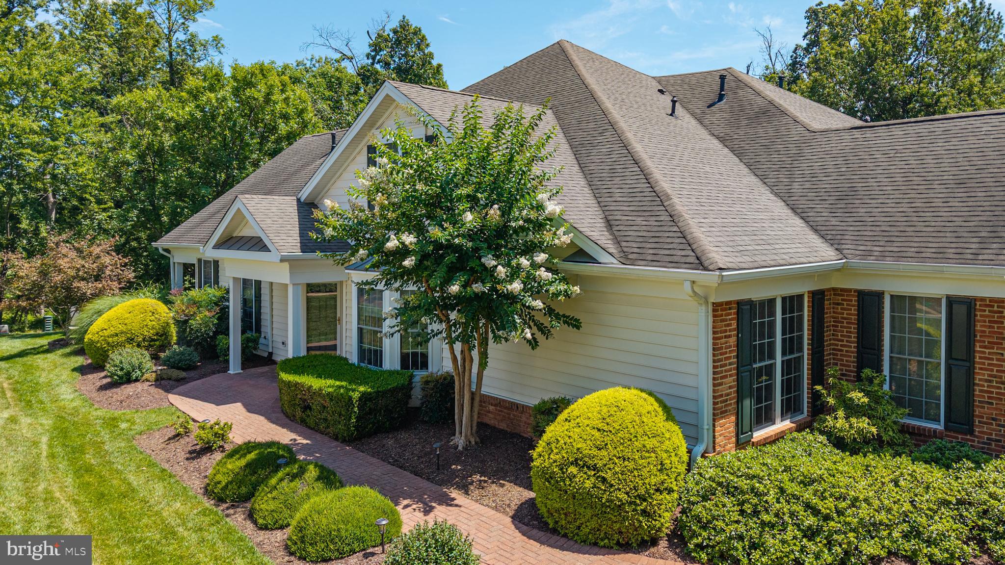 5217 ARMOUR COURT