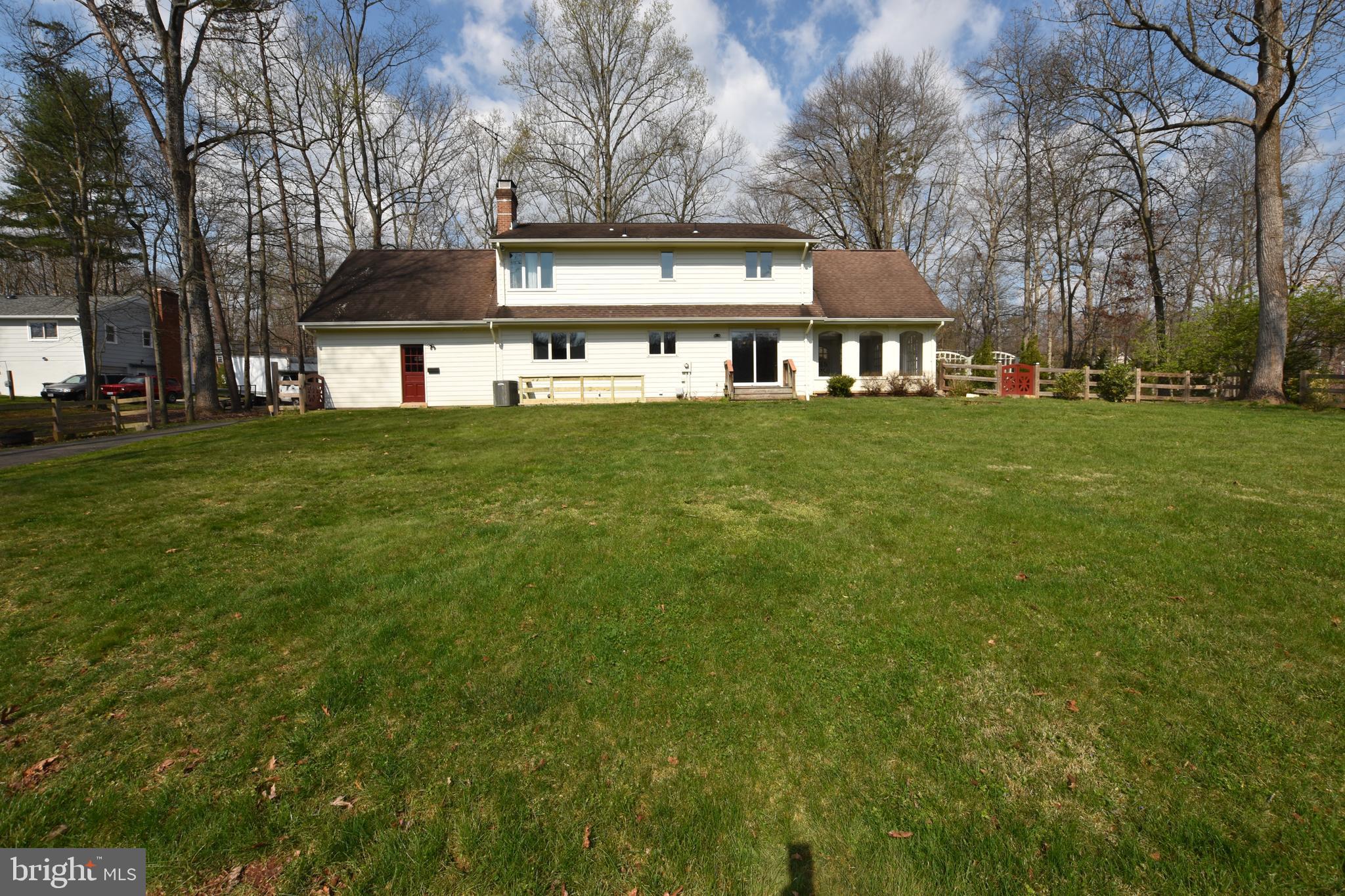 RICHLAND ACRES - Residential Lease