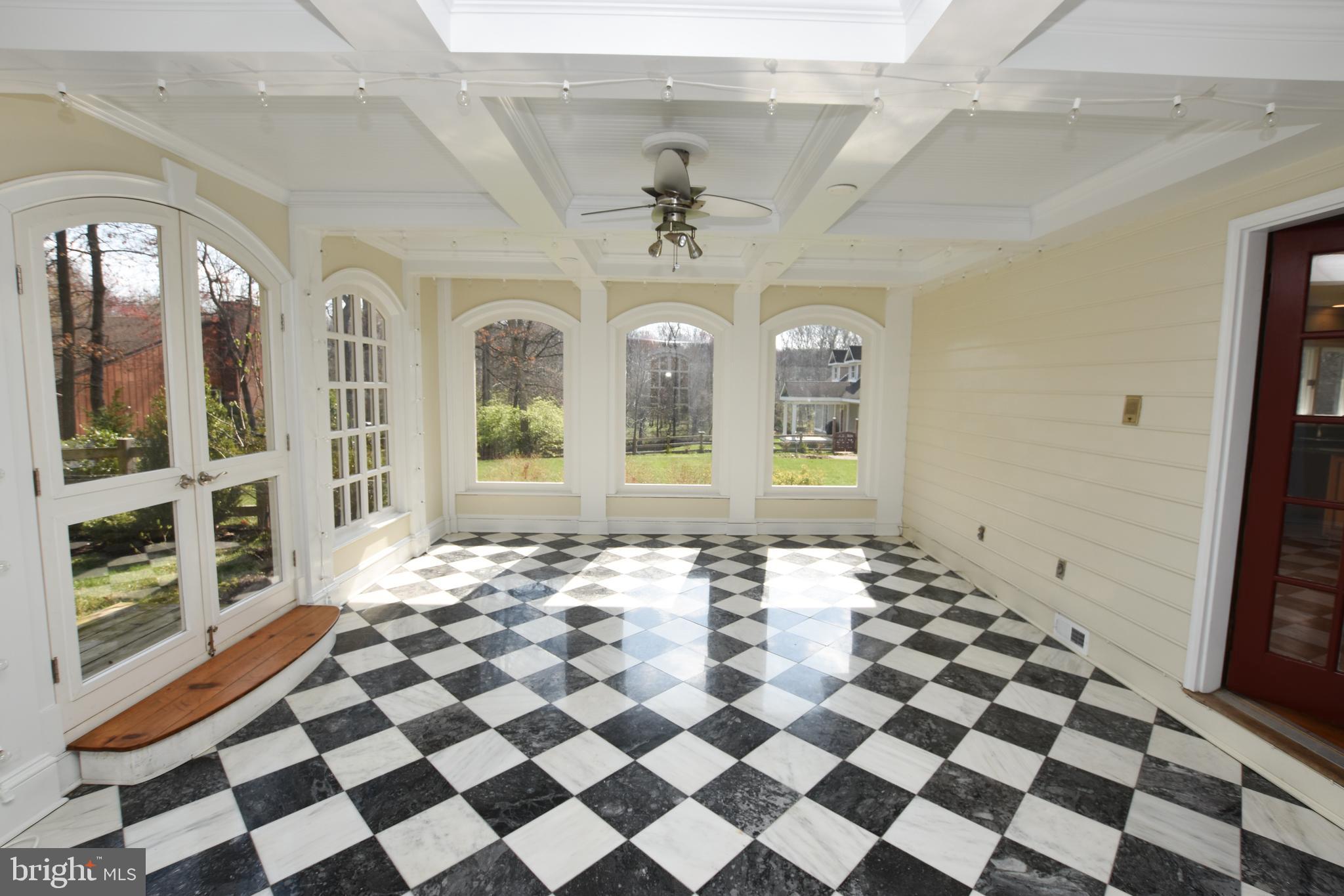 RICHLAND ACRES - Residential Lease