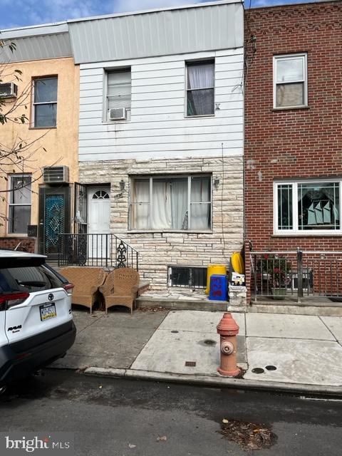 Being sold with tenants.
Cash deal only