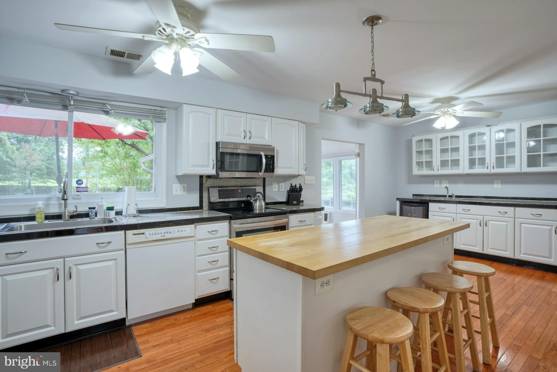 WINDSOR PARK PLAT ONE - Residential