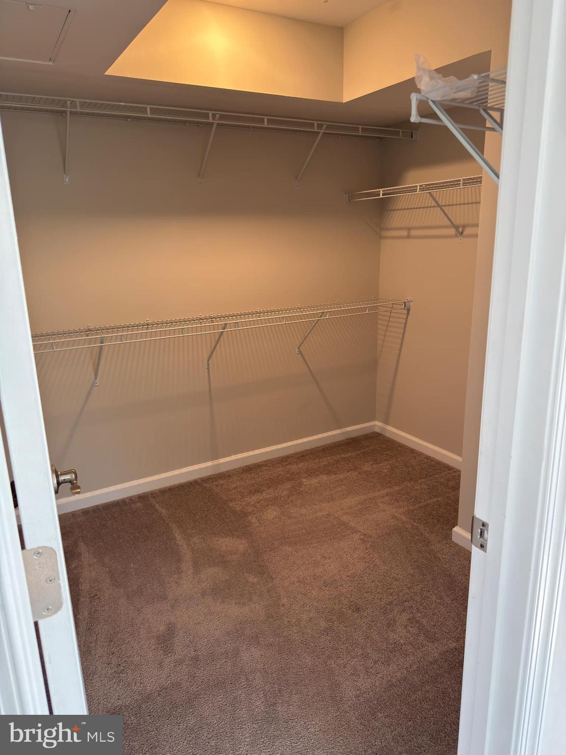 THE RIDGES - Residential Lease