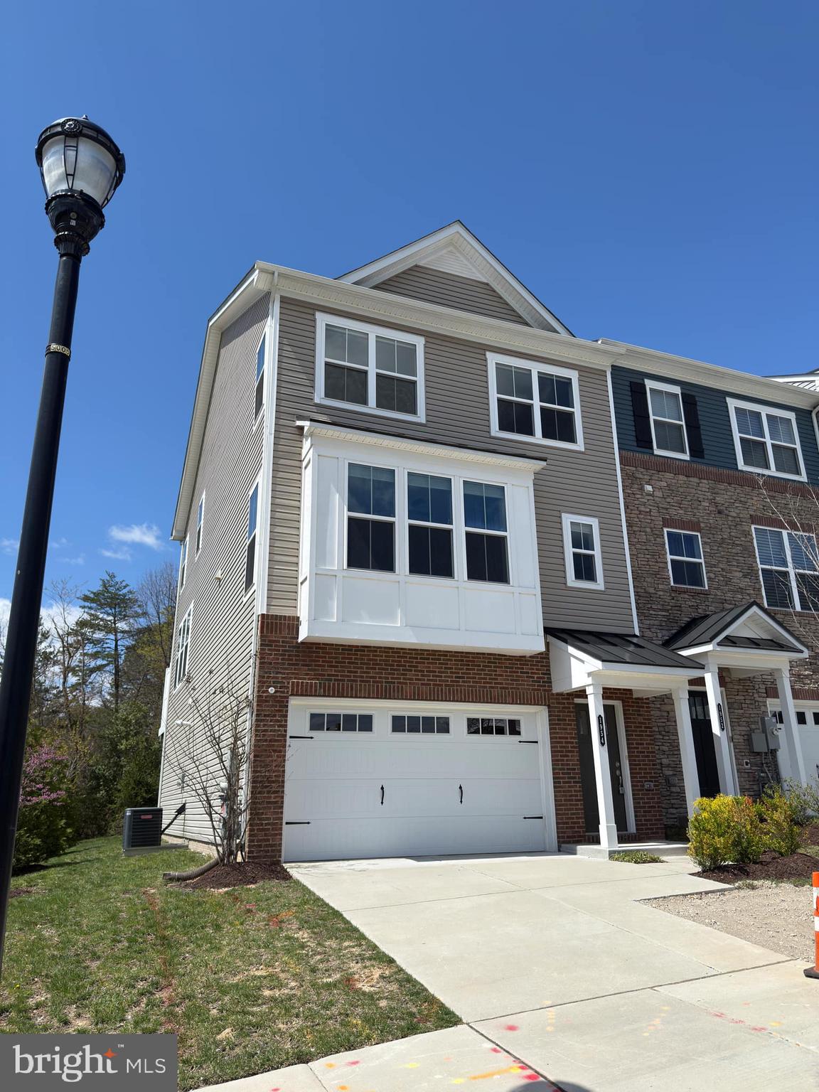 THE RIDGES - Residential Lease