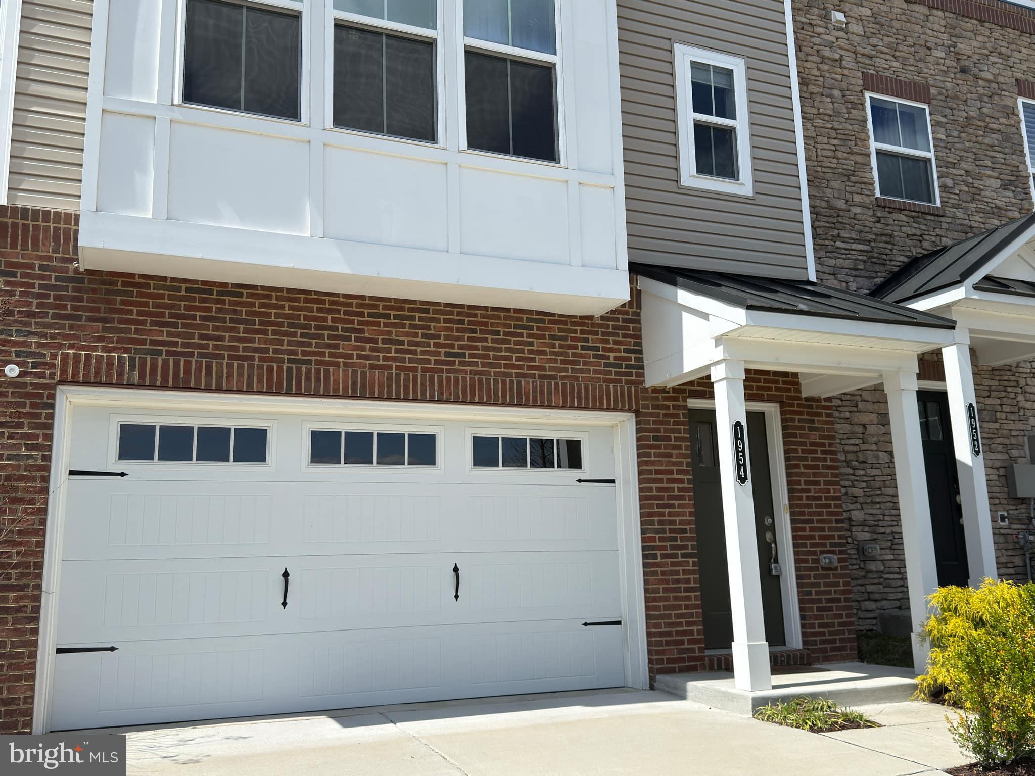 THE RIDGES - Residential Lease