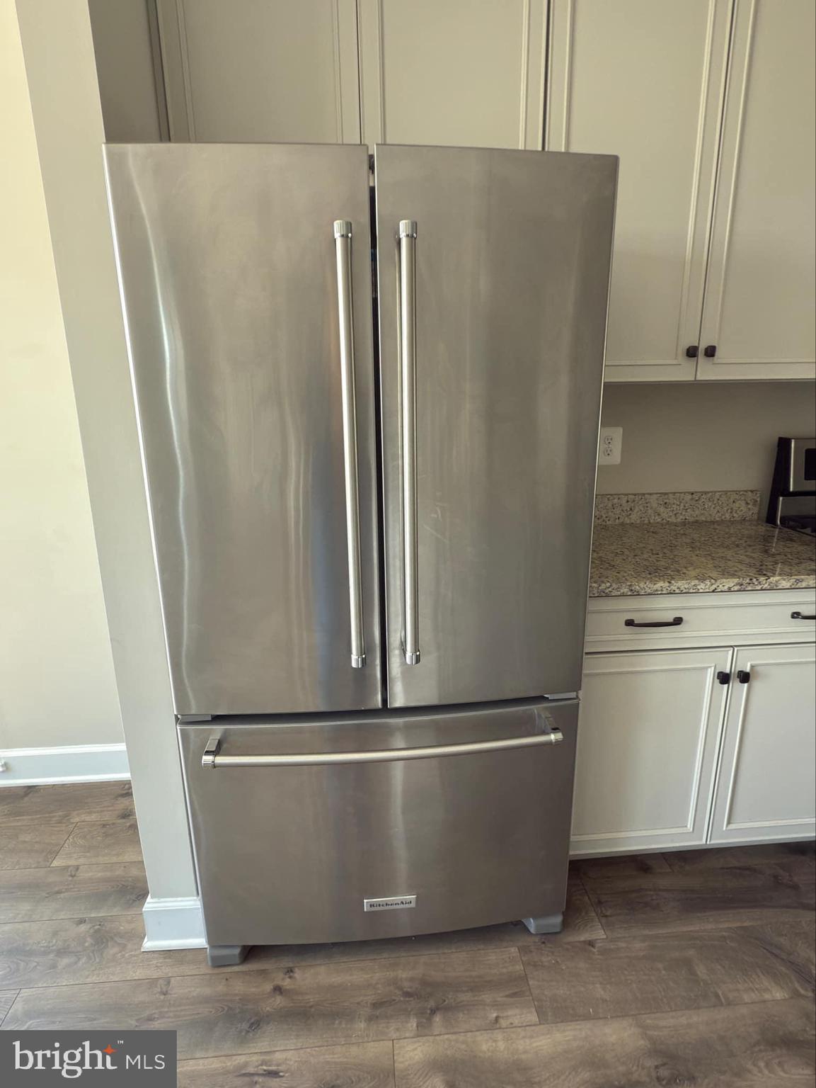 THE RIDGES - Residential Lease