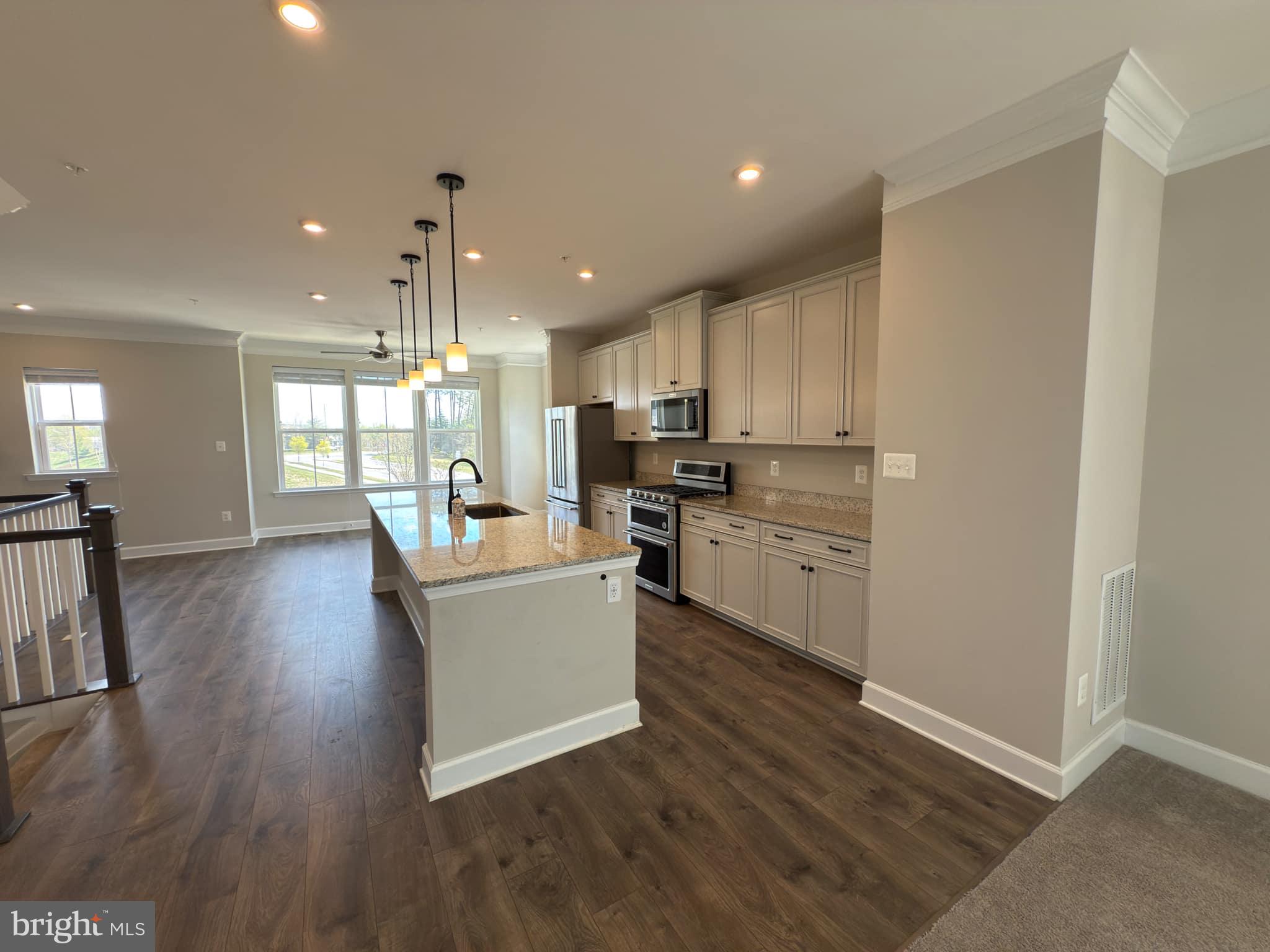 THE RIDGES - Residential Lease