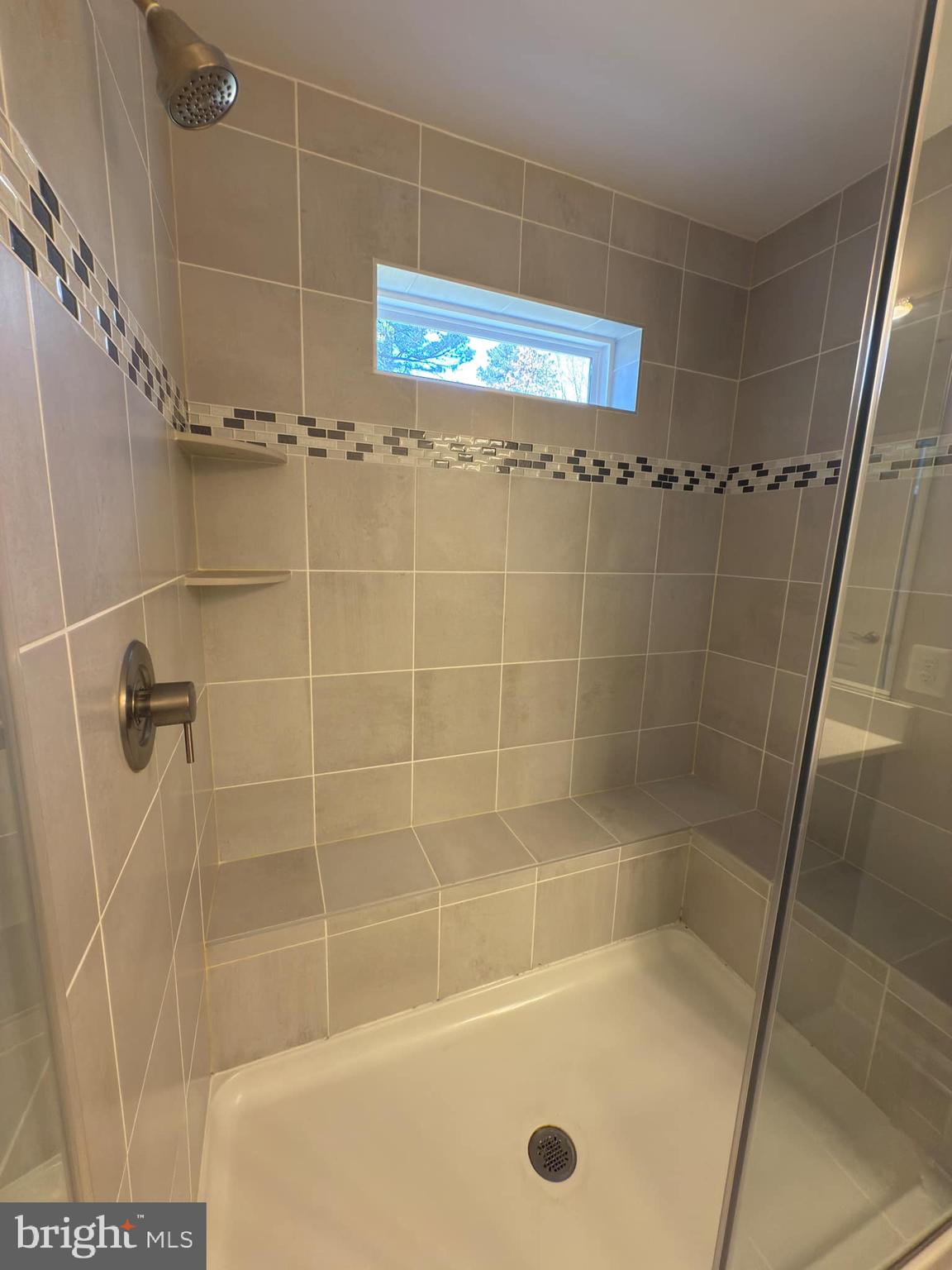 THE RIDGES - Residential Lease