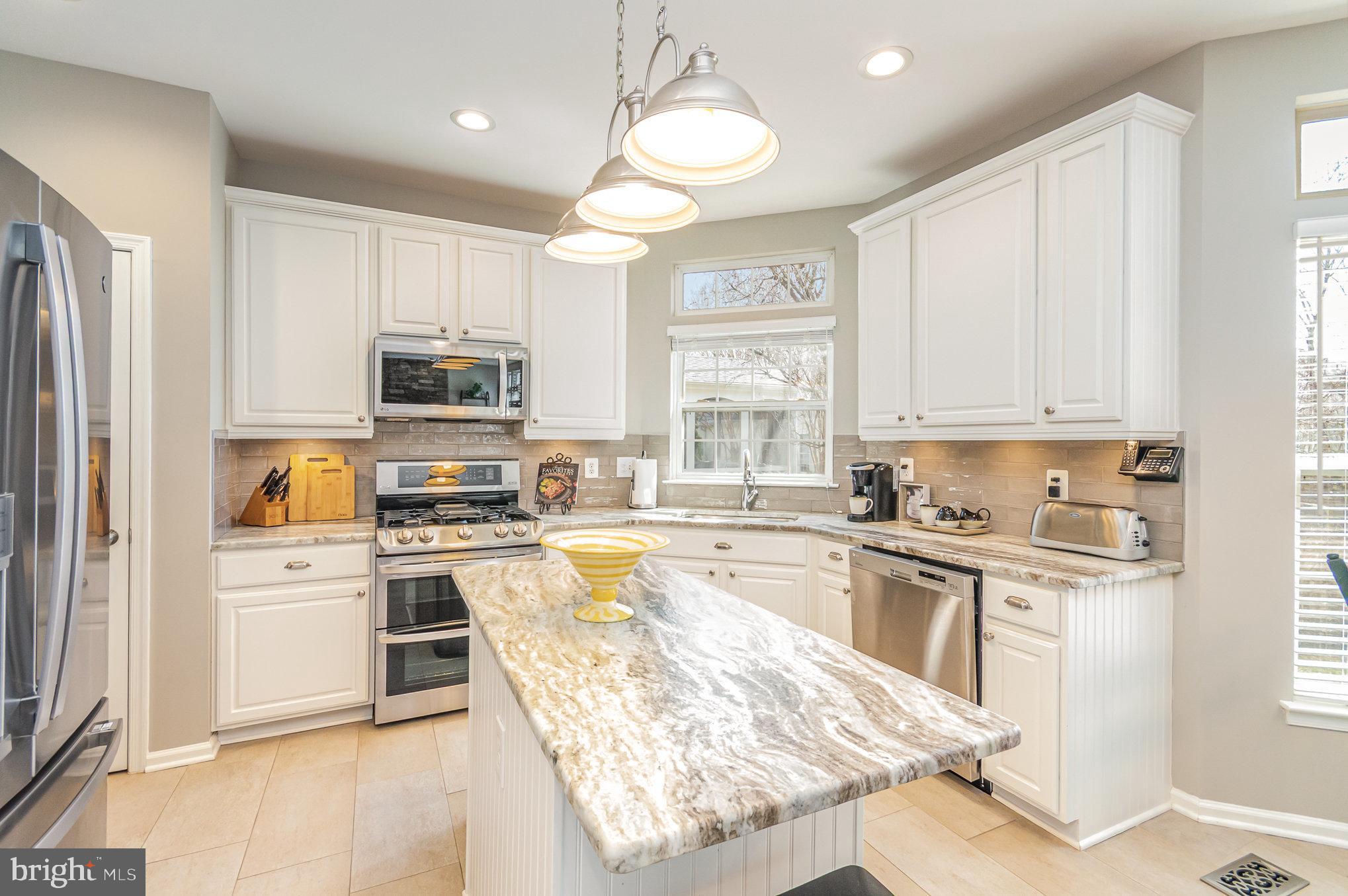 SOUTH RIDING - Residential