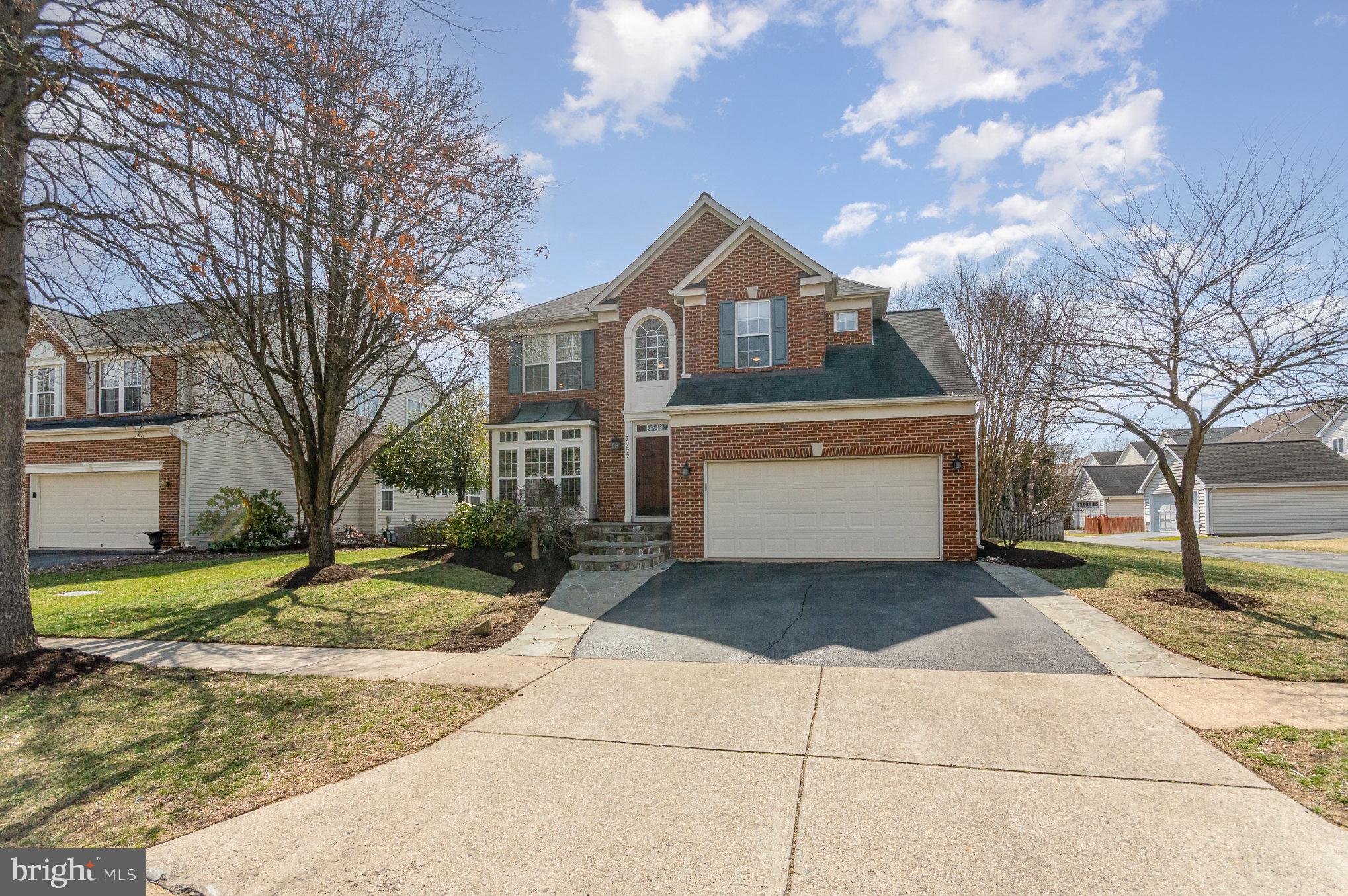 SOUTH RIDING - Residential