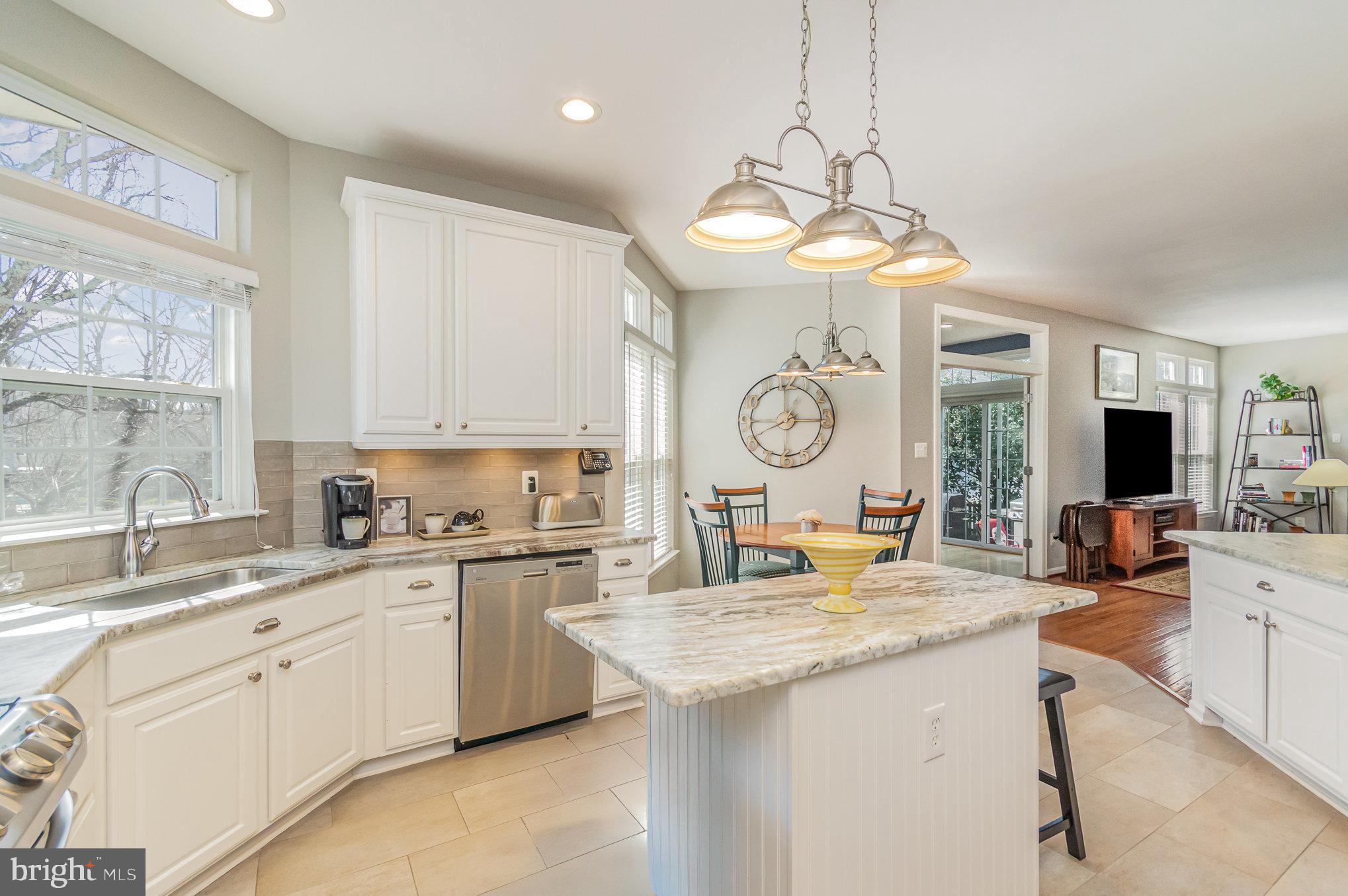 SOUTH RIDING - Residential