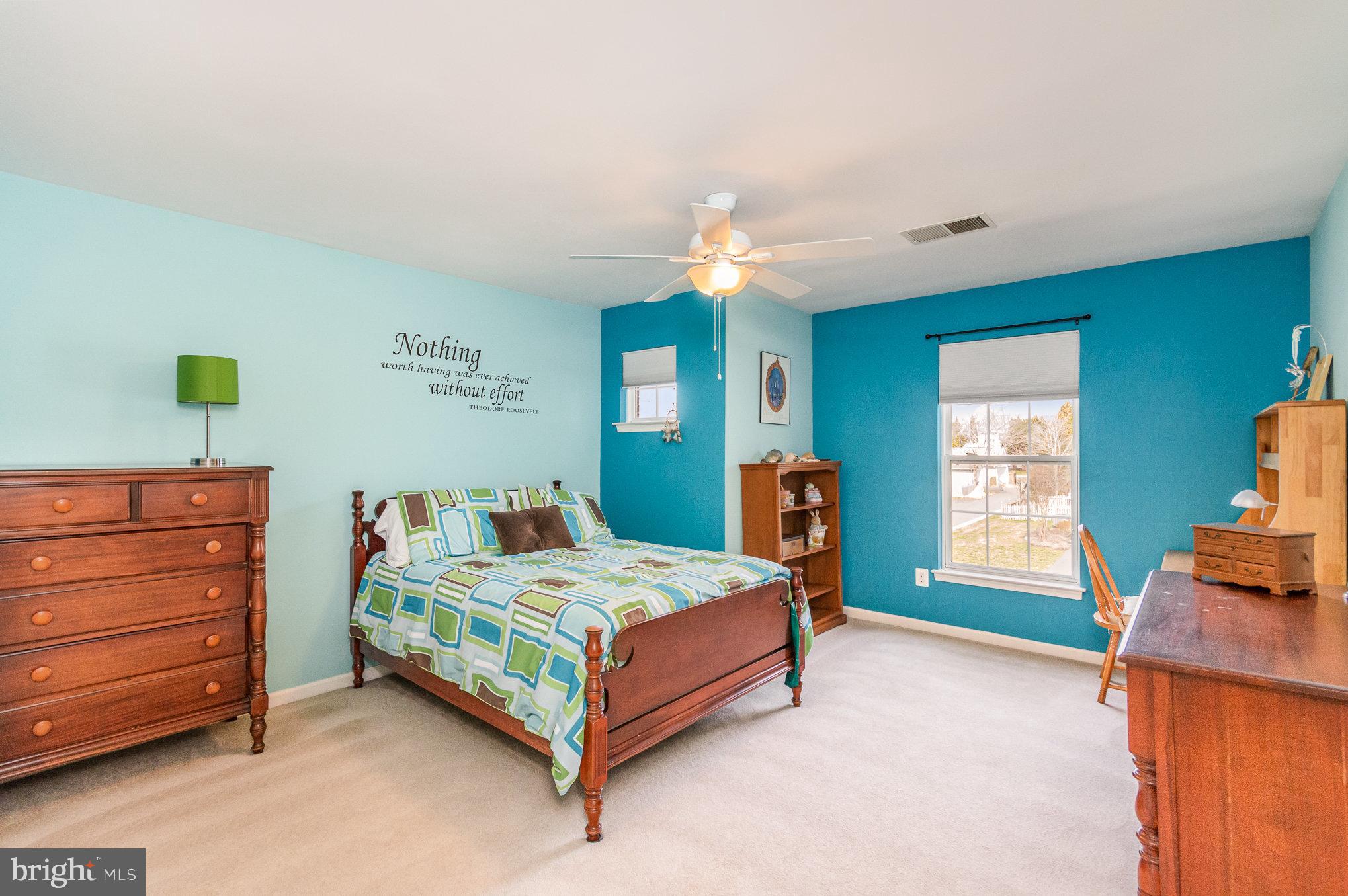 SOUTH RIDING - Residential