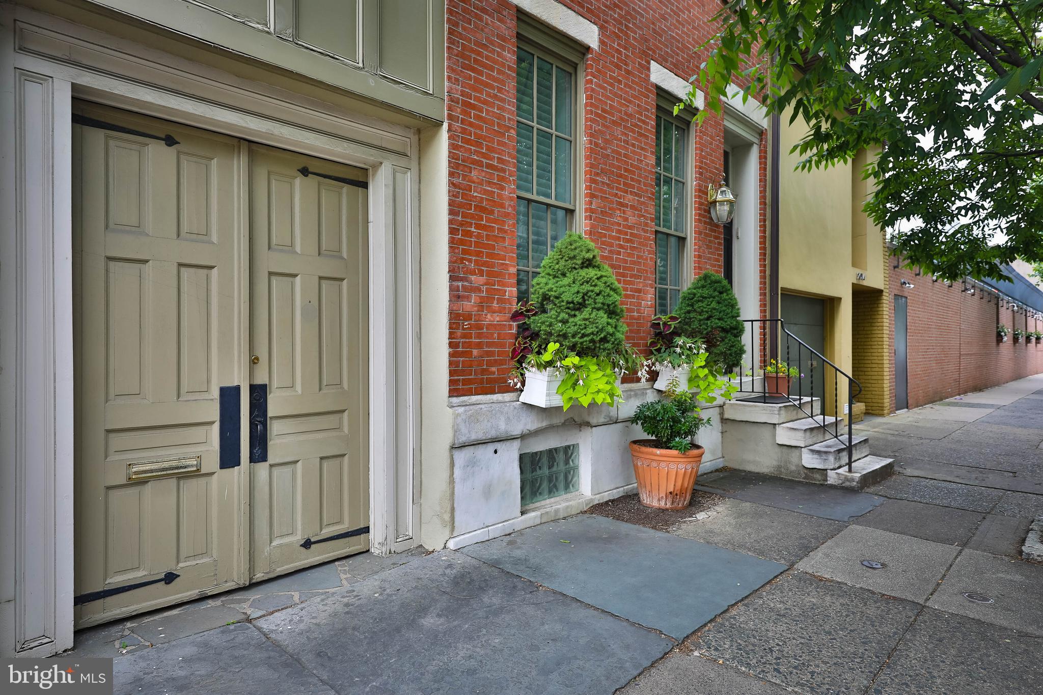 RITTENHOUSE SQUARE - Residential