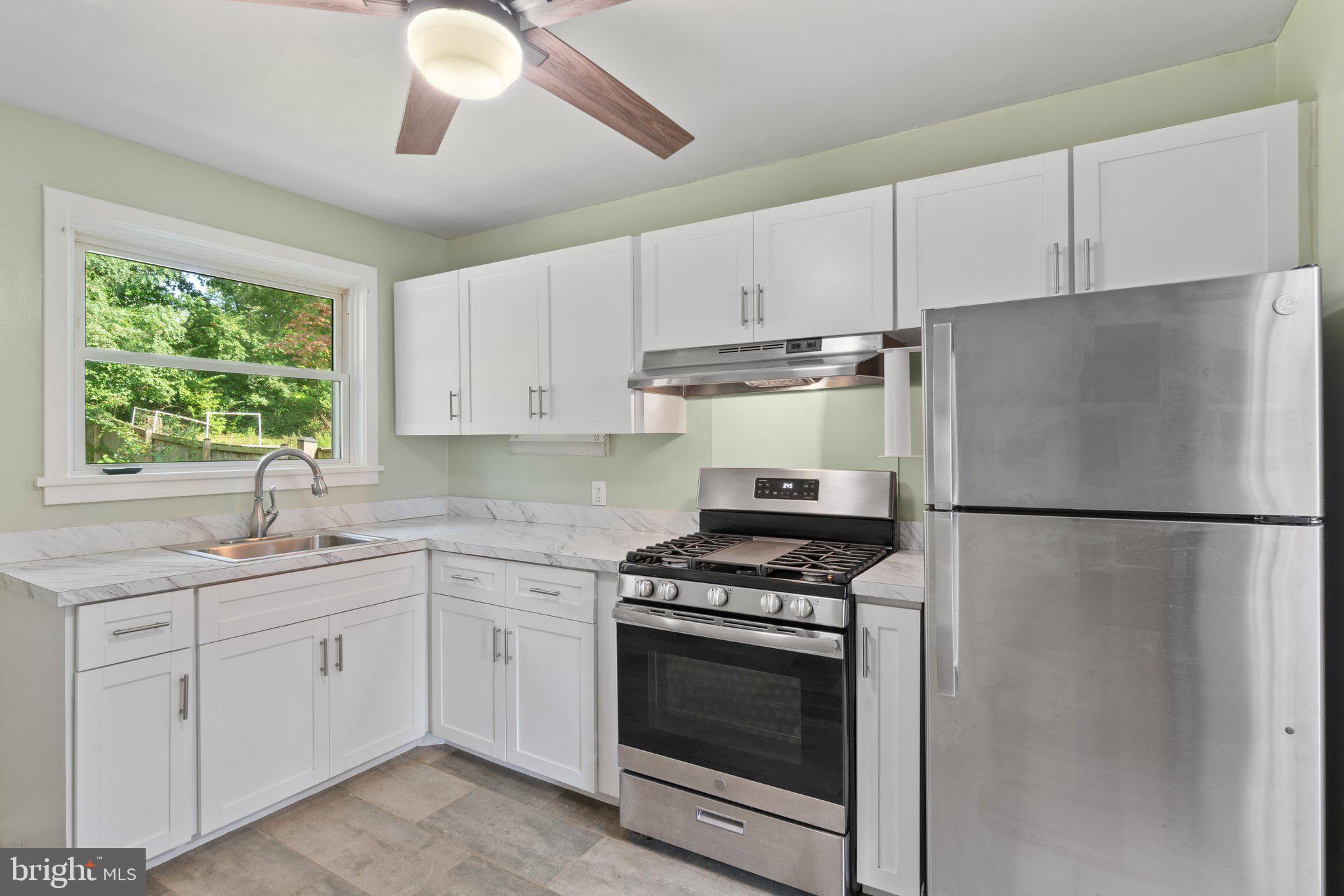 ROCKCREST - Residential