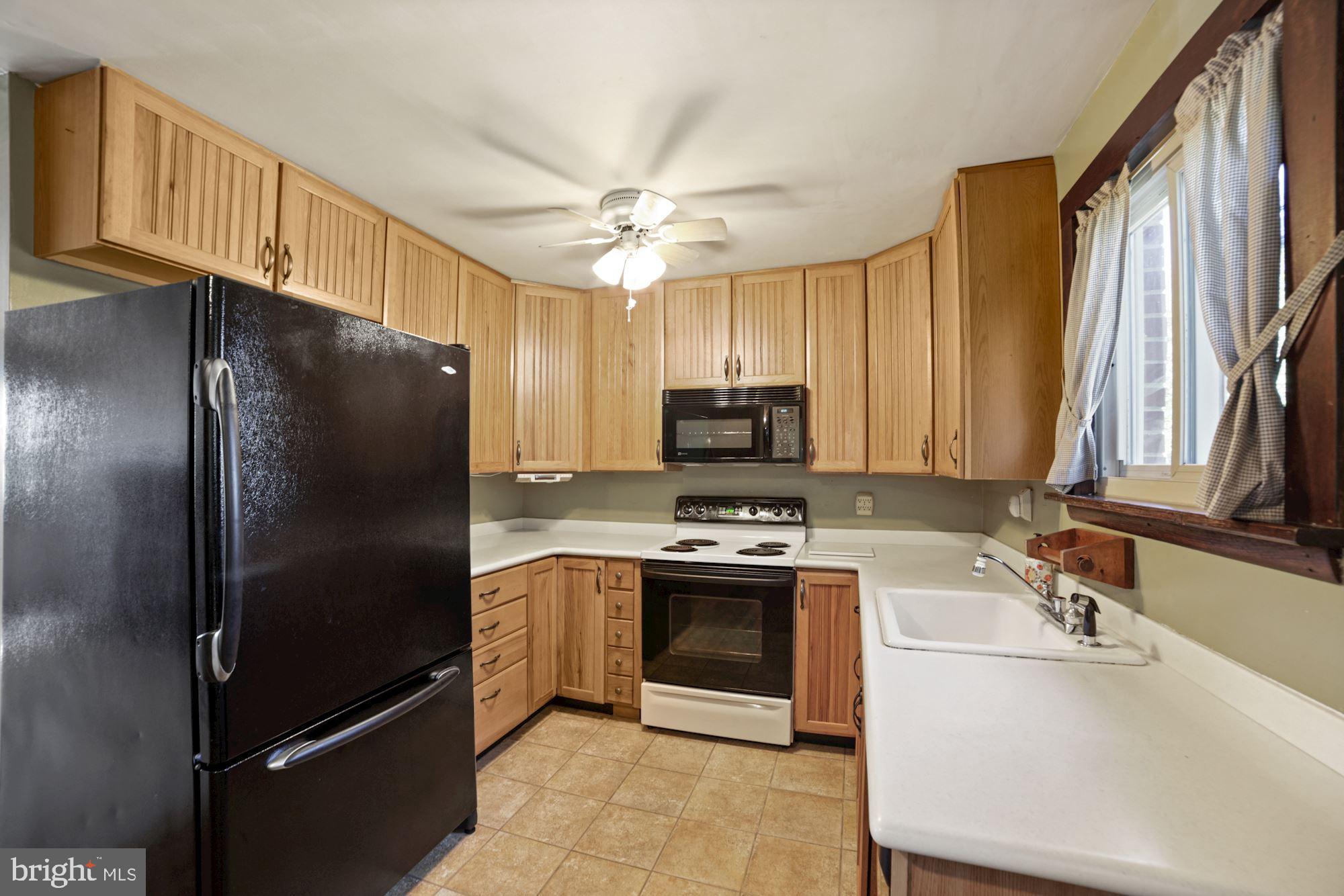 SUNNY ACRES - Residential