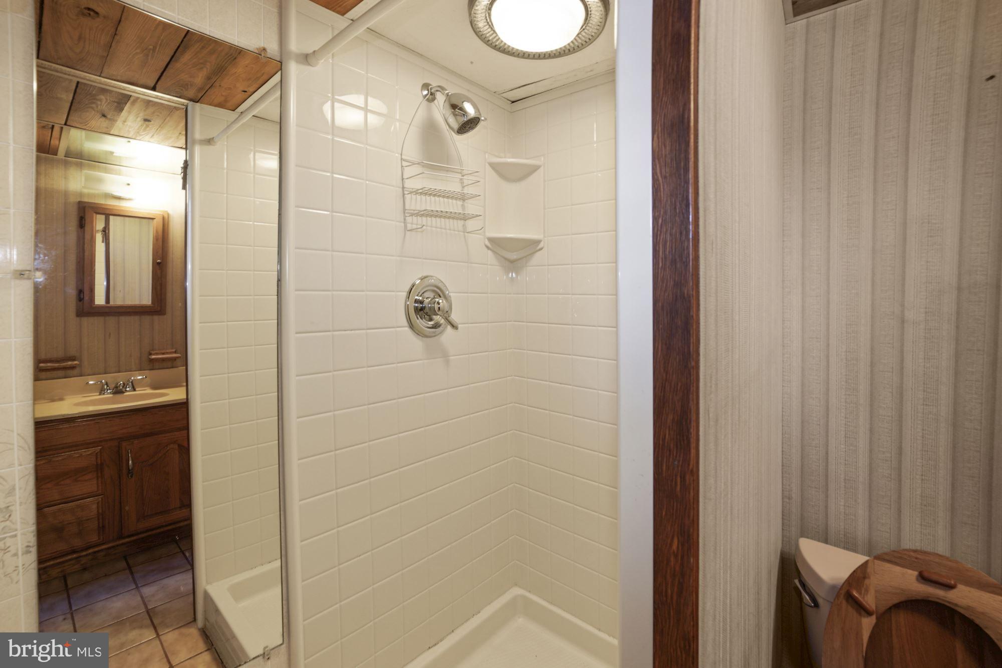 SUNNY ACRES - Residential