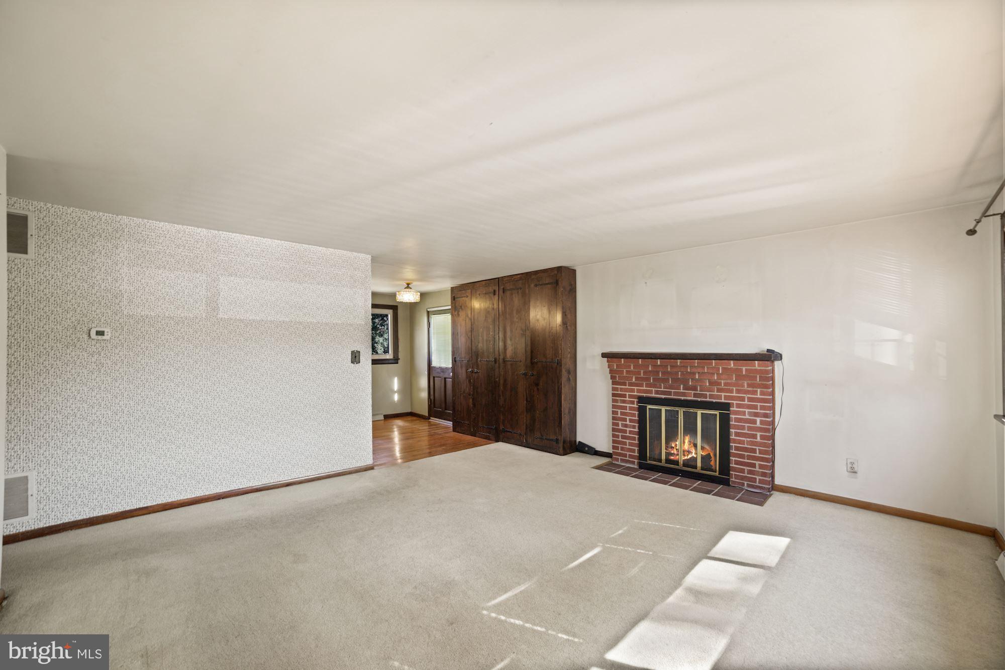 SUNNY ACRES - Residential