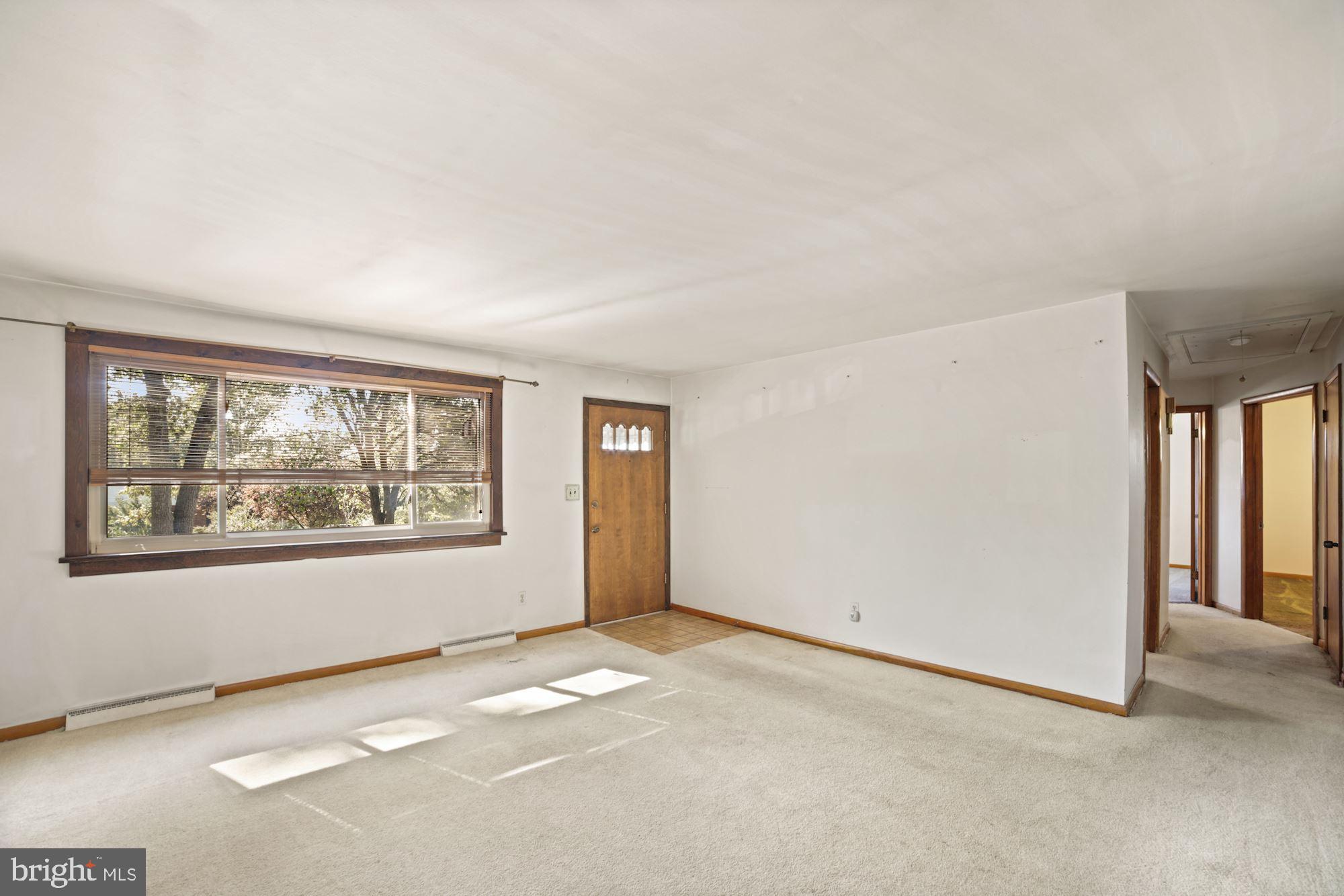 SUNNY ACRES - Residential